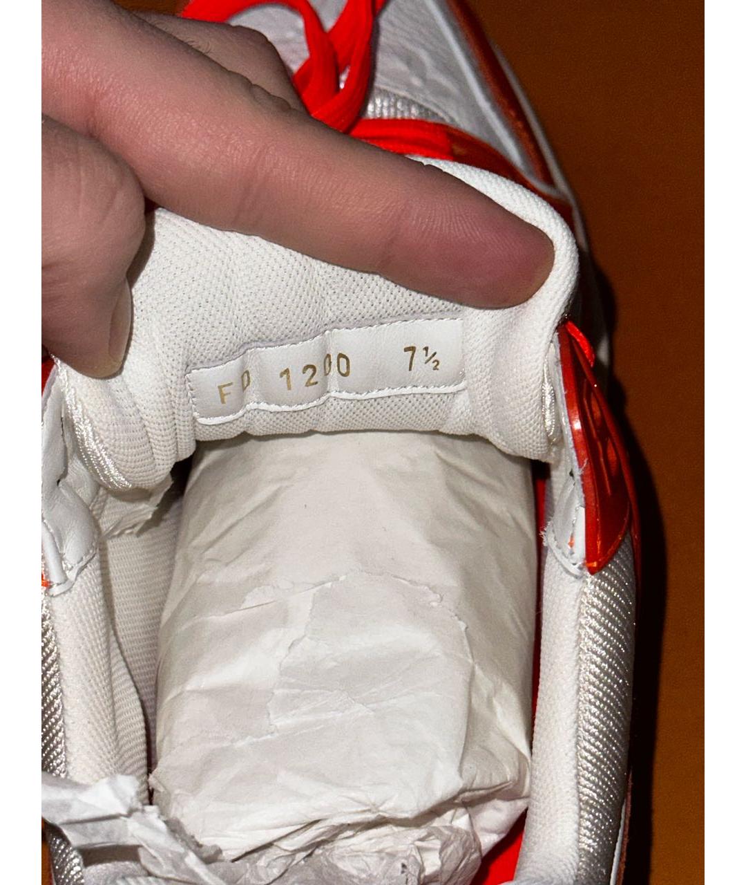 LOUIS VUITTON PRE-OWNED Оранжевое кожаные низкие кроссовки / кеды, фото 5