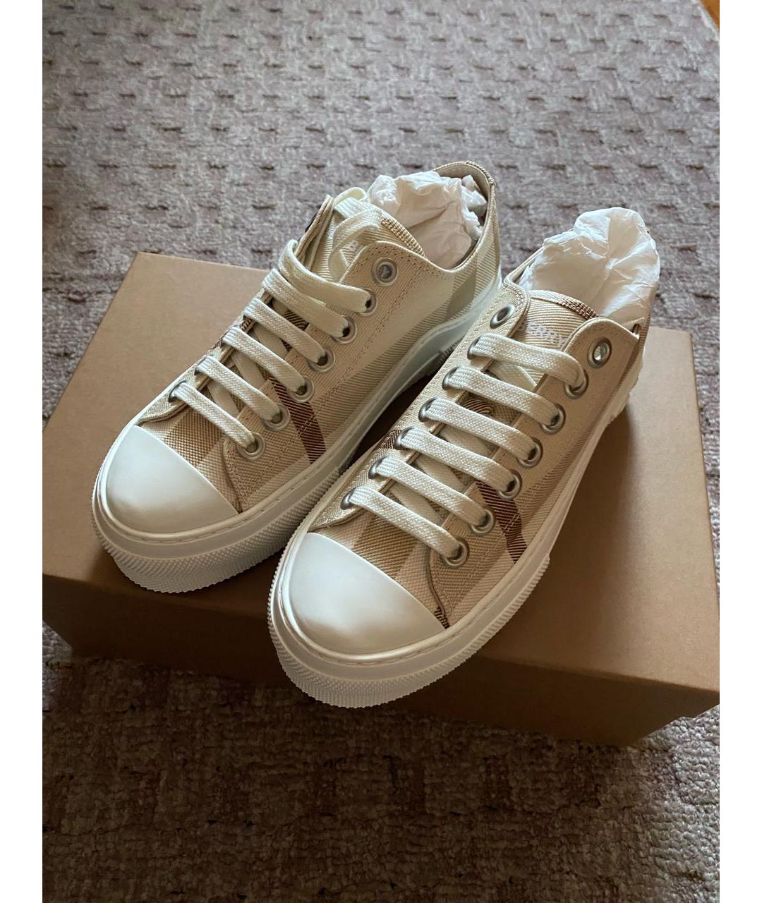 Burberry chucks best sale