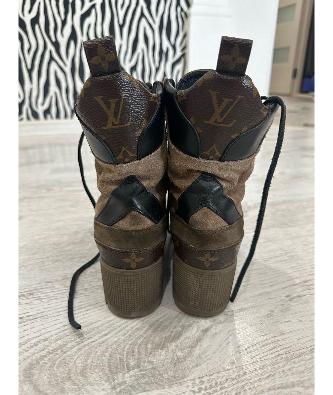 LOUIS VUITTON PRE-OWNED Коричневые замшевые полусапоги, фото 5