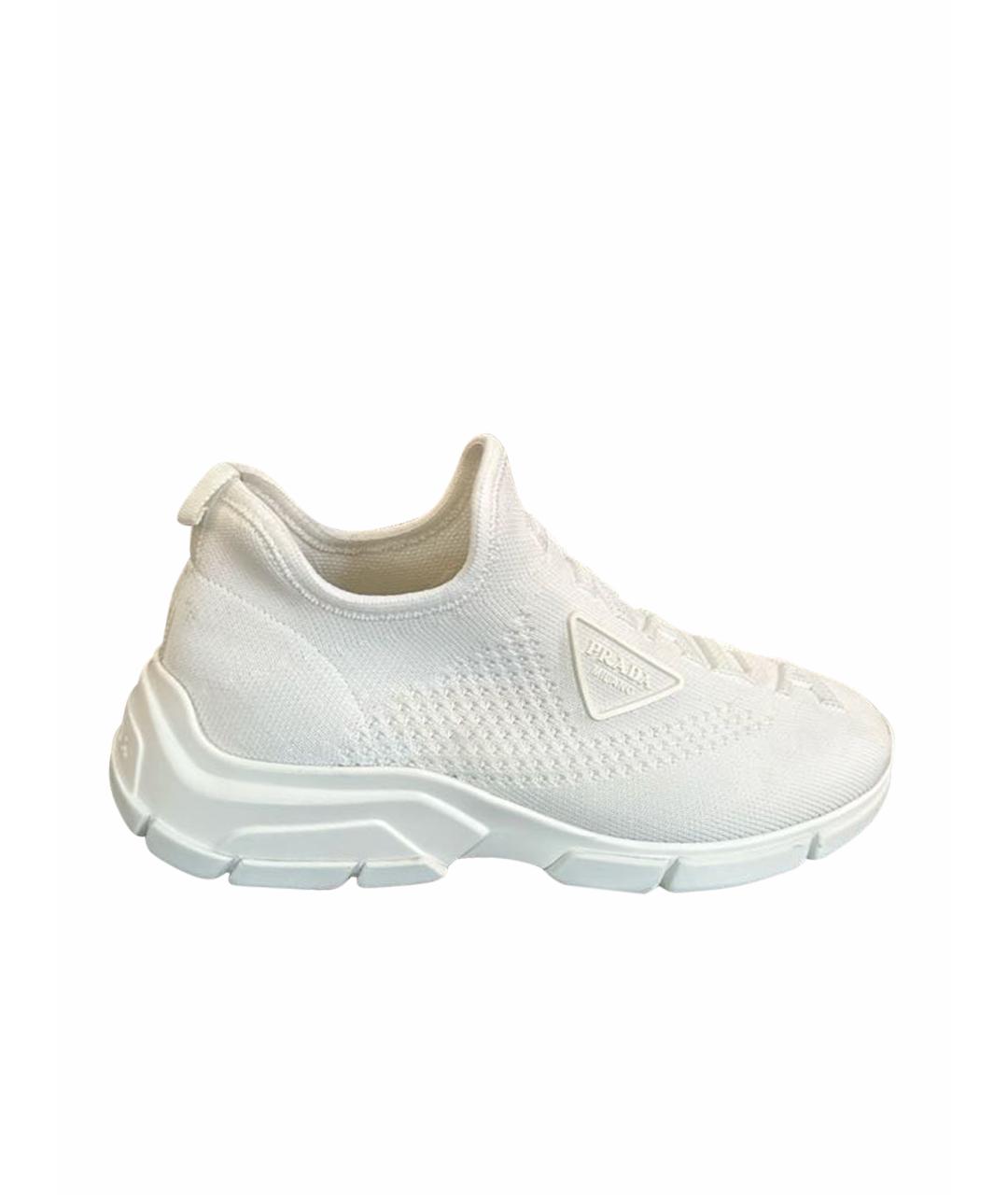 PRADA Белые текстильные кроссовки, фото 1