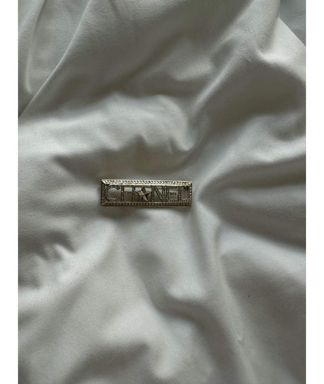 CHANEL PRE-OWNED Серебряная металлическая булавка / брошь, фото 3