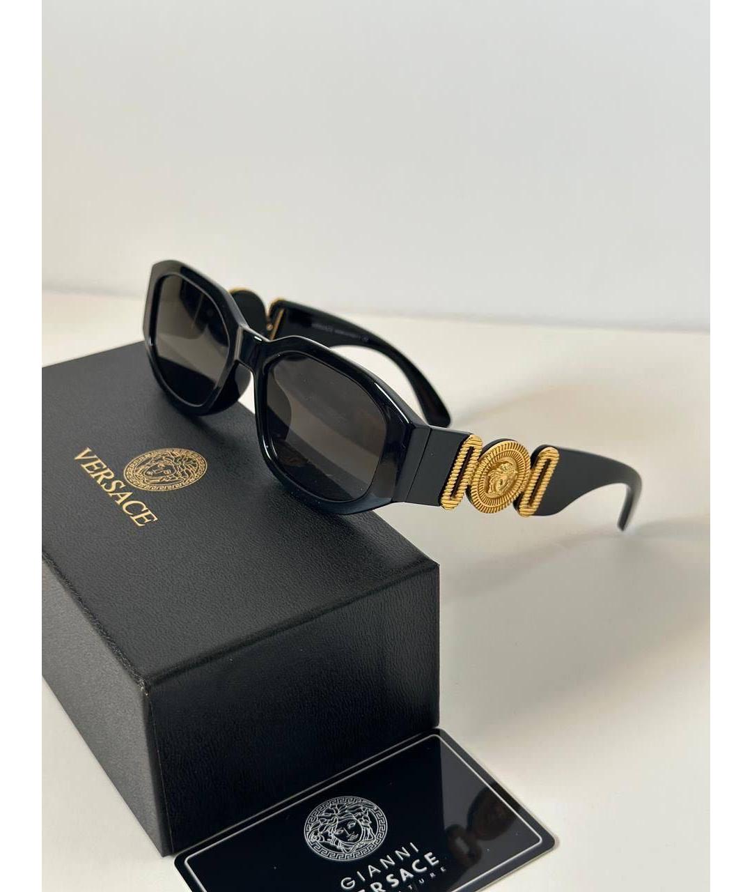 VERSACE Черные пластиковые солнцезащитные очки, фото 2