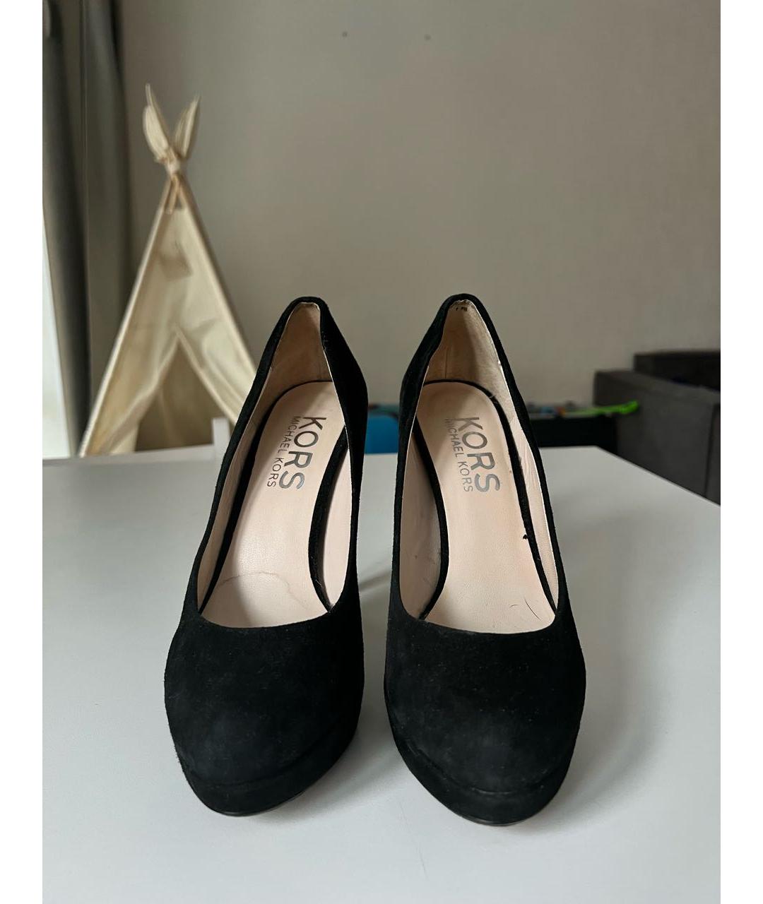 MICHAEL KORS COLLECTION Черные замшевые туфли, фото 2