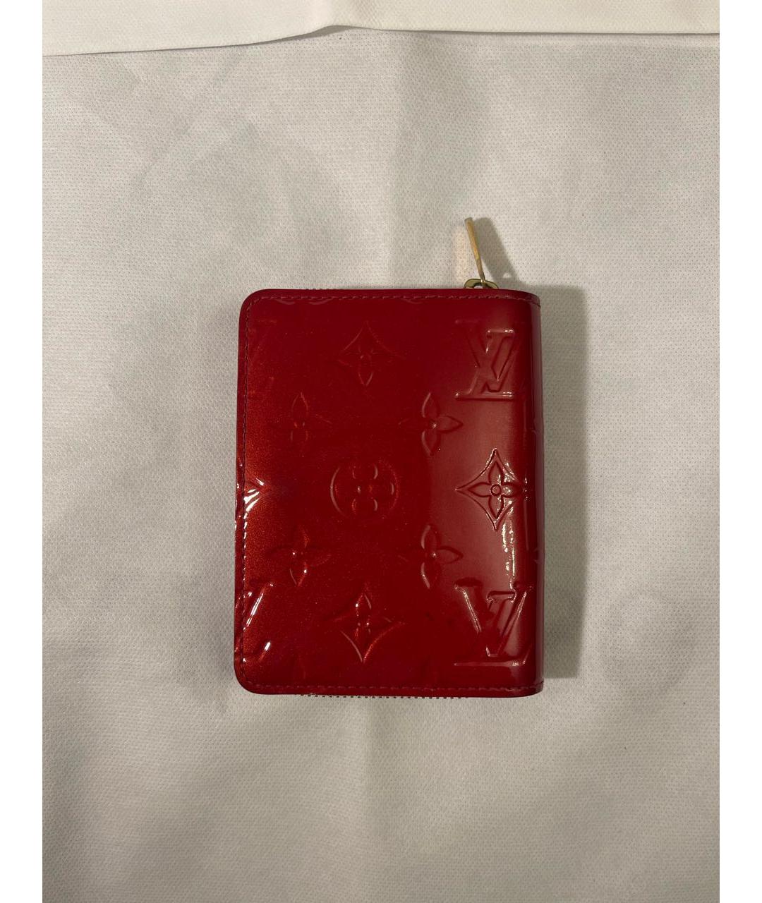 LOUIS VUITTON PRE-OWNED Красный кошелек из лакированной кожи, фото 7