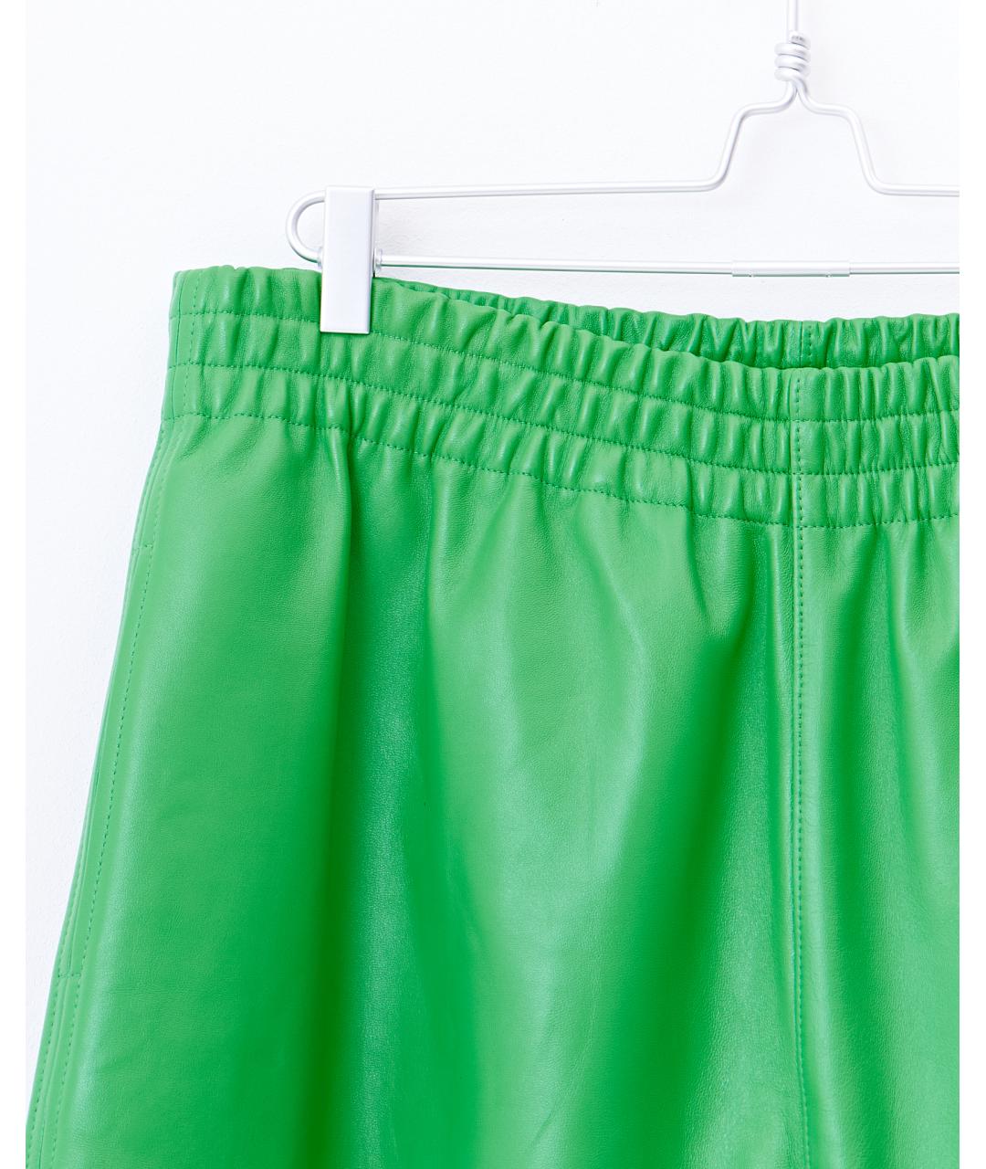 BOTTEGA VENETA Зеленые кожаные шорты, фото 3
