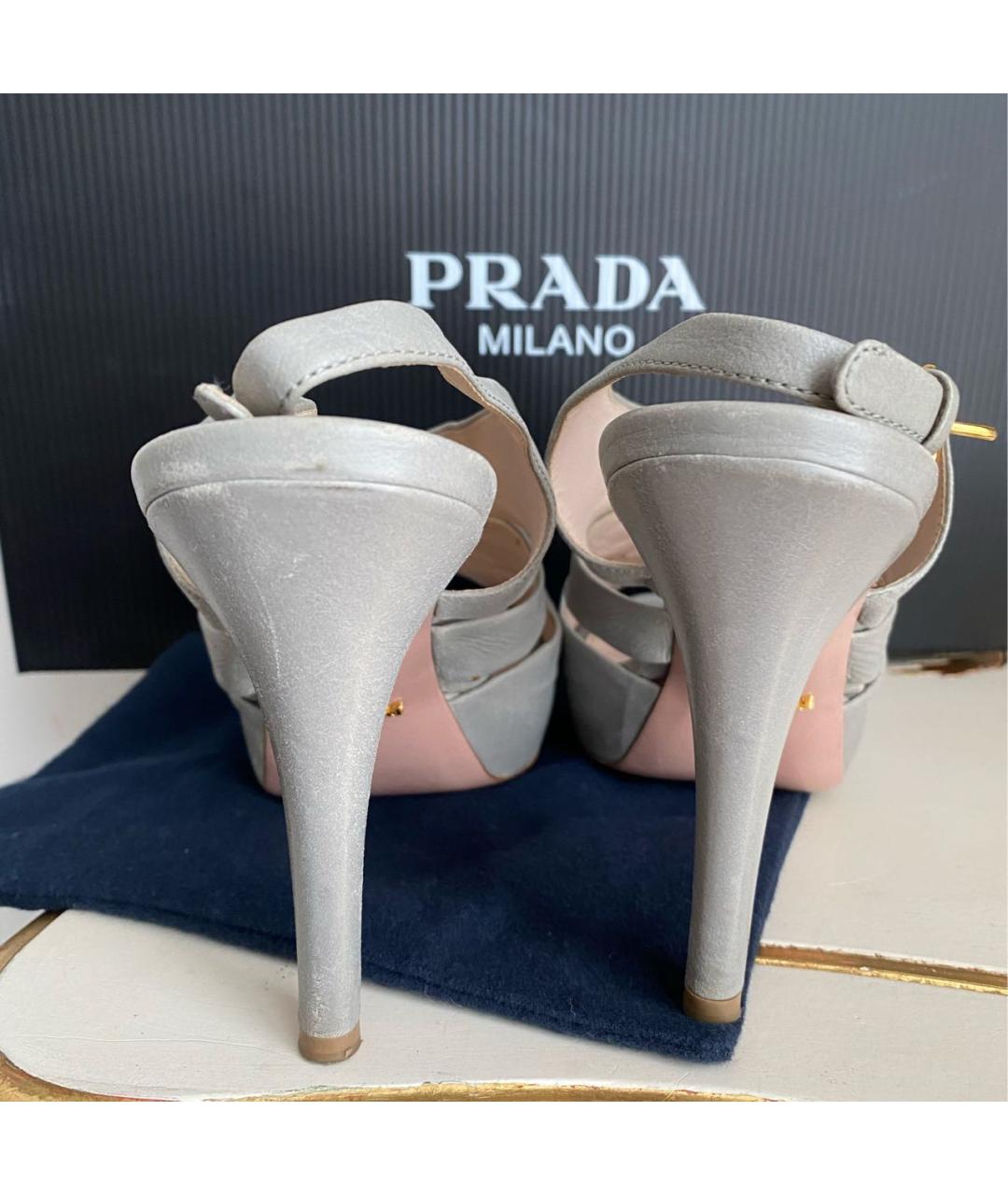 PRADA Серые кожаные босоножки, фото 6