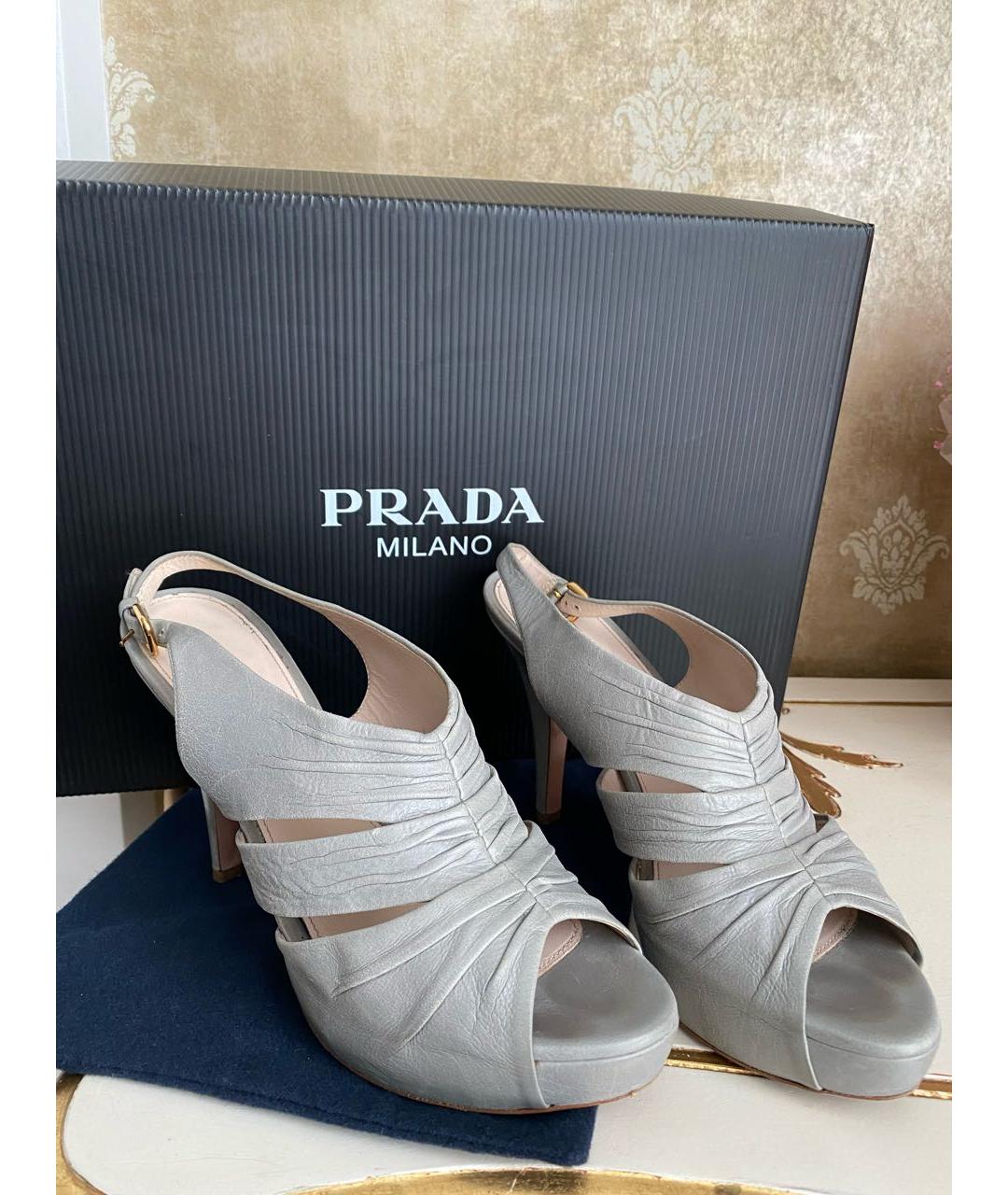 PRADA Серые кожаные босоножки, фото 7