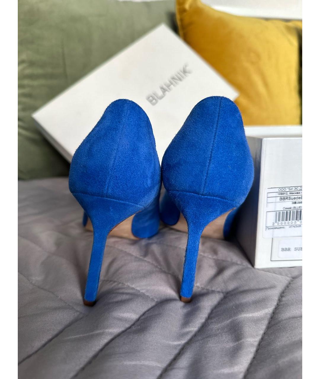 MANOLO BLAHNIK Синие замшевые туфли, фото 4