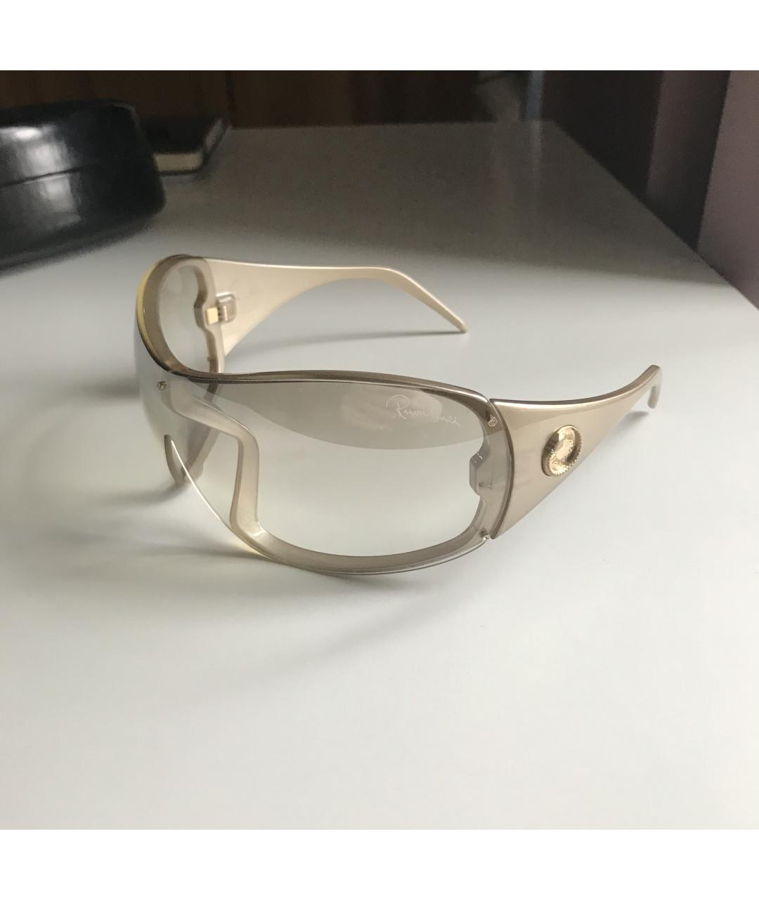 ROBERTO CAVALLI Бежевые пластиковые солнцезащитные очки, фото 5
