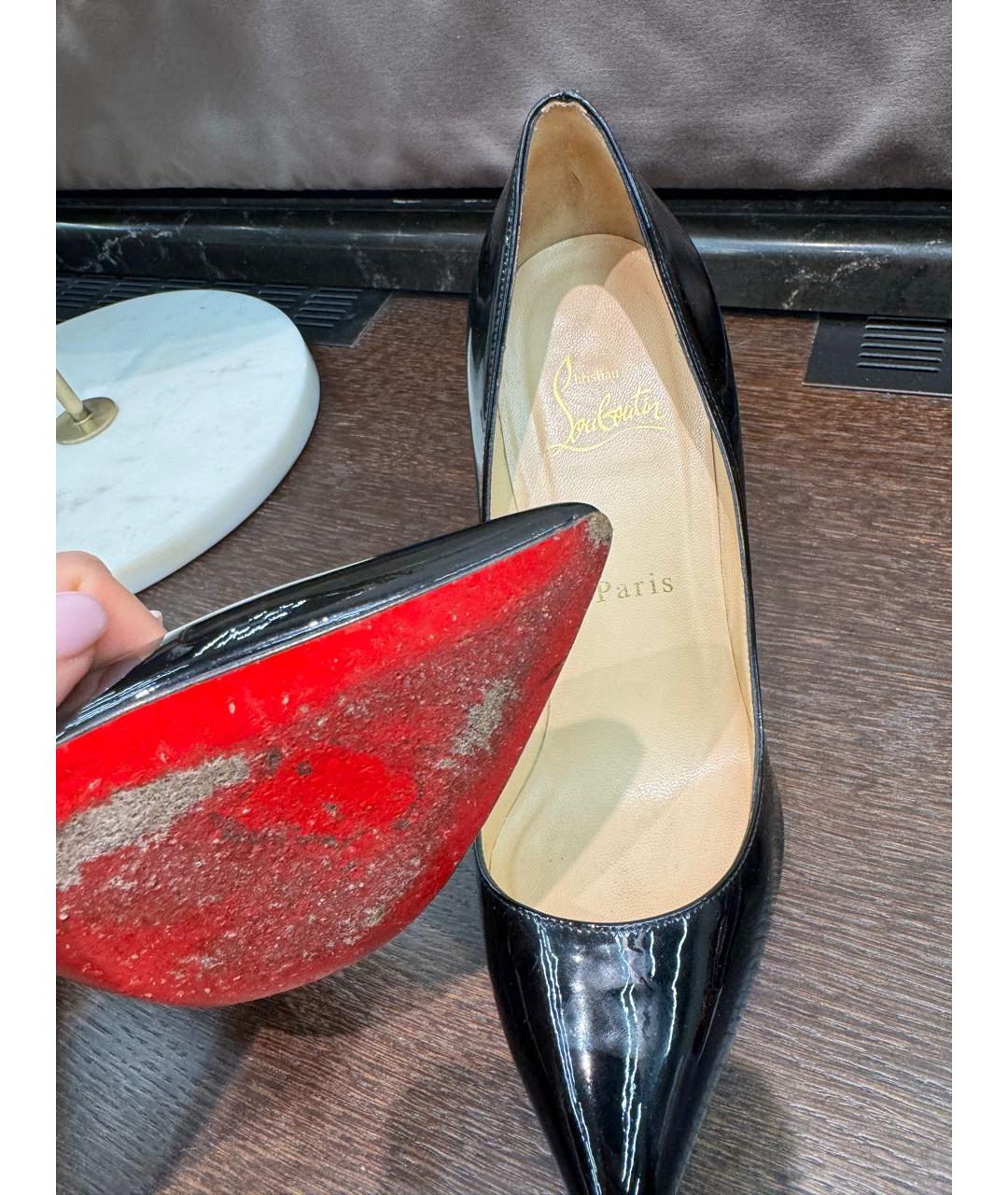 CHRISTIAN LOUBOUTIN Черные туфли из лакированной кожи, фото 8