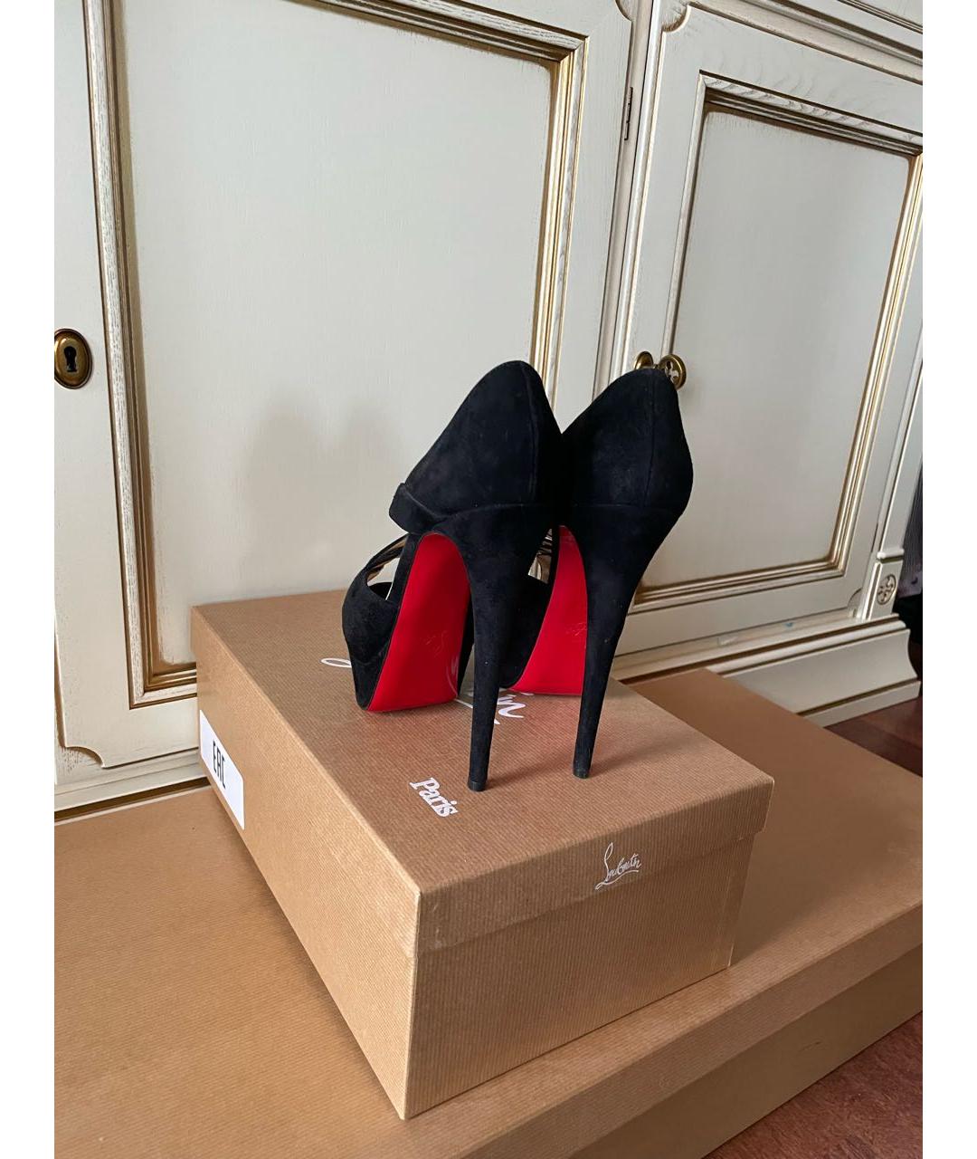 CHRISTIAN LOUBOUTIN Черные замшевые туфли, фото 3