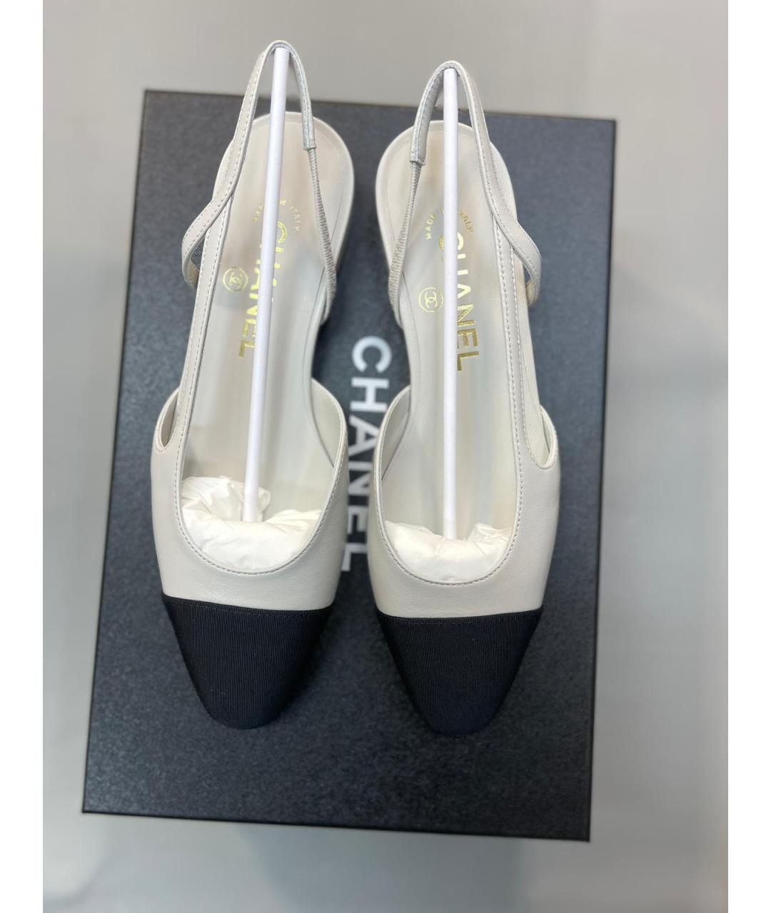 CHANEL Белые кожаные балетки, фото 2