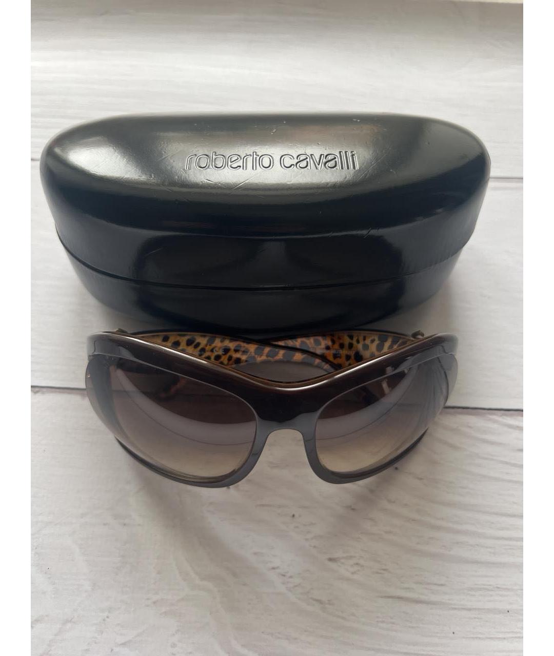 ROBERTO CAVALLI Коричневые пластиковые солнцезащитные очки, фото 8
