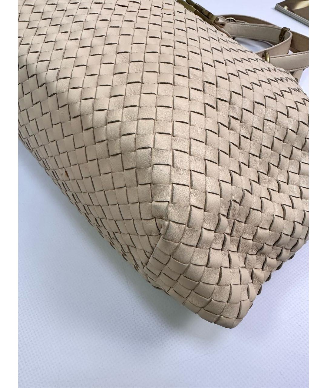BOTTEGA VENETA Бежевая кожаная сумка тоут, фото 7