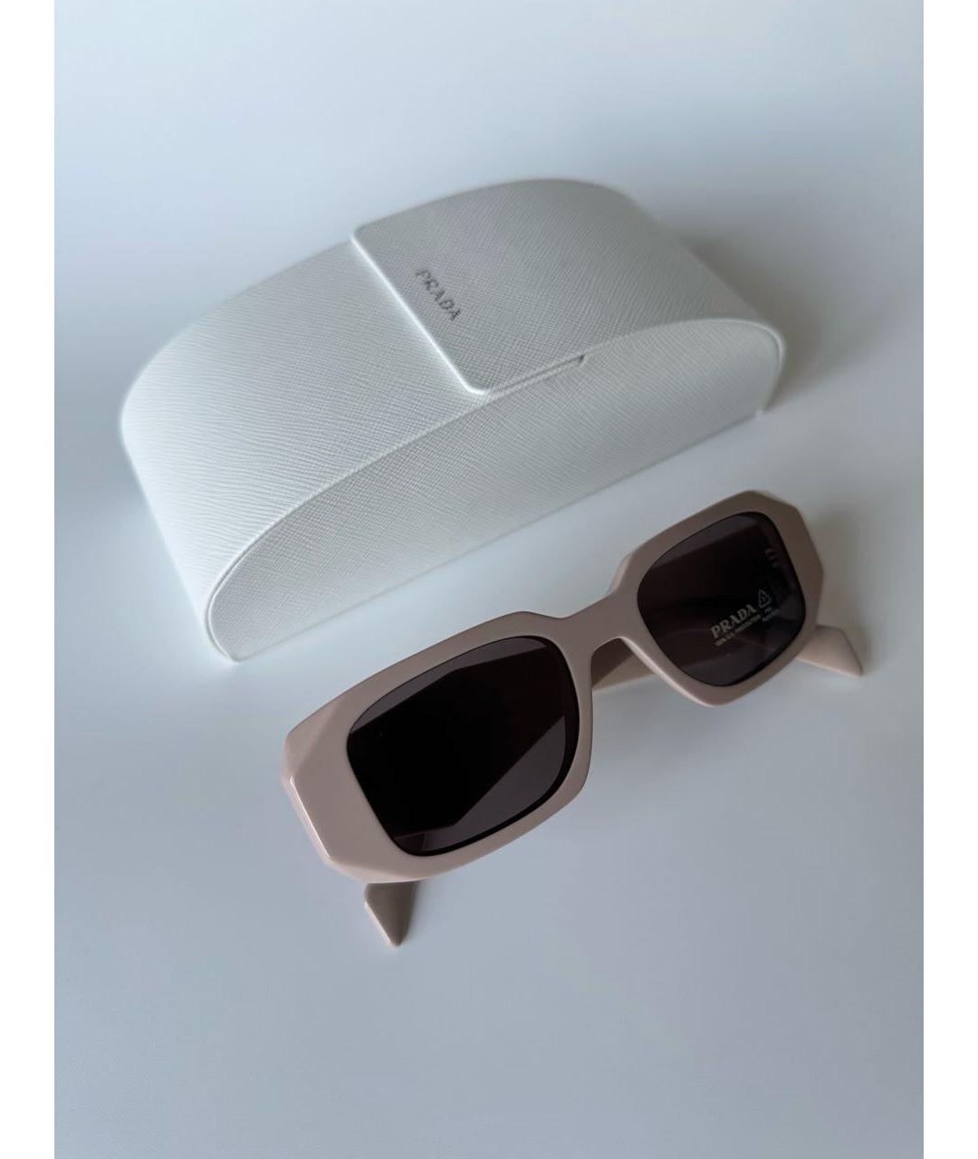 PRADA Бежевые пластиковые солнцезащитные очки, фото 7
