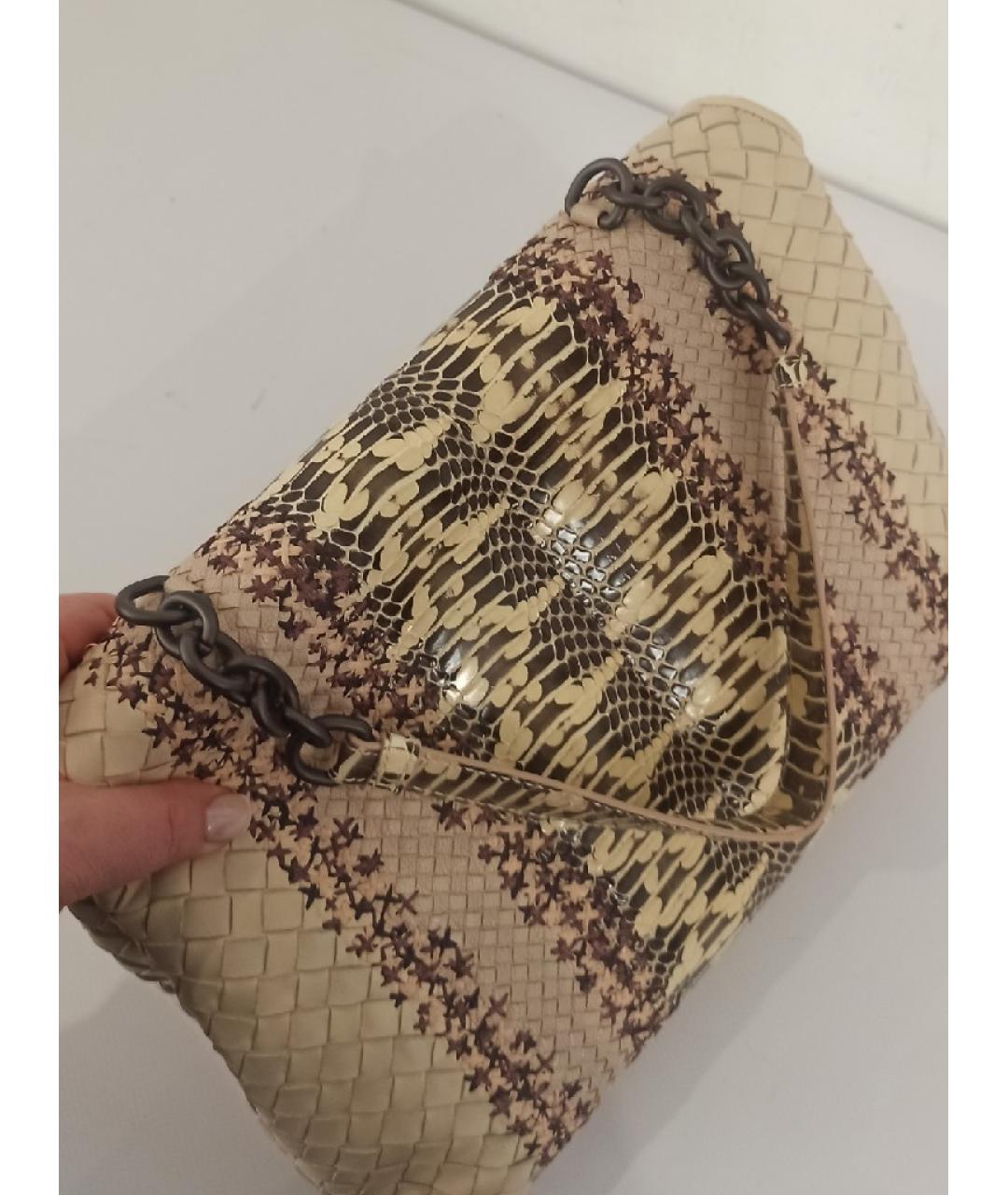 BOTTEGA VENETA Сумка с короткими ручками из экзотической кожи, фото 8