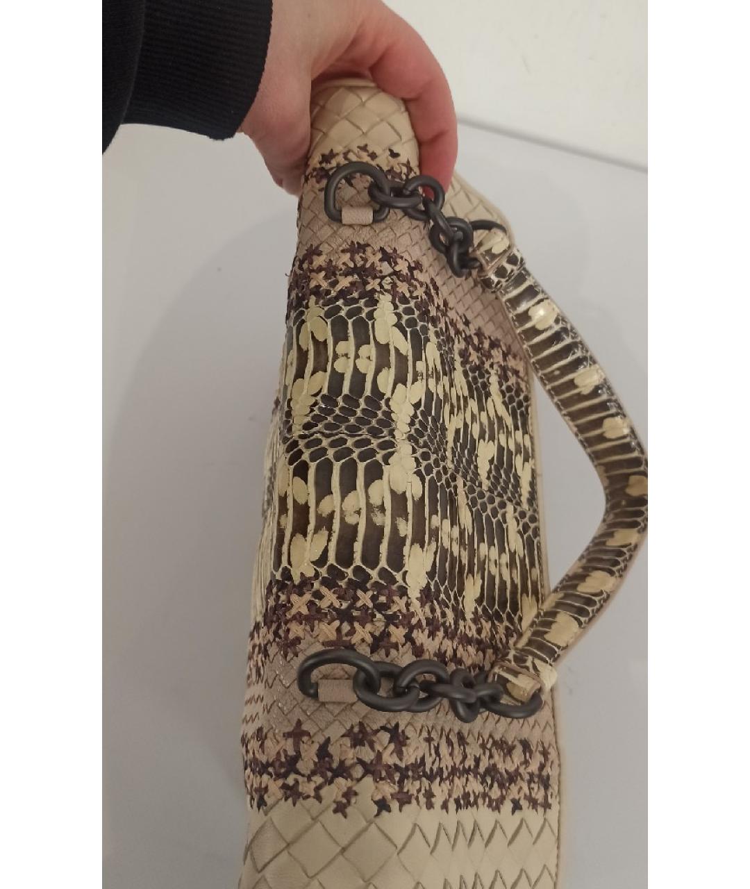 BOTTEGA VENETA Сумка с короткими ручками из экзотической кожи, фото 4
