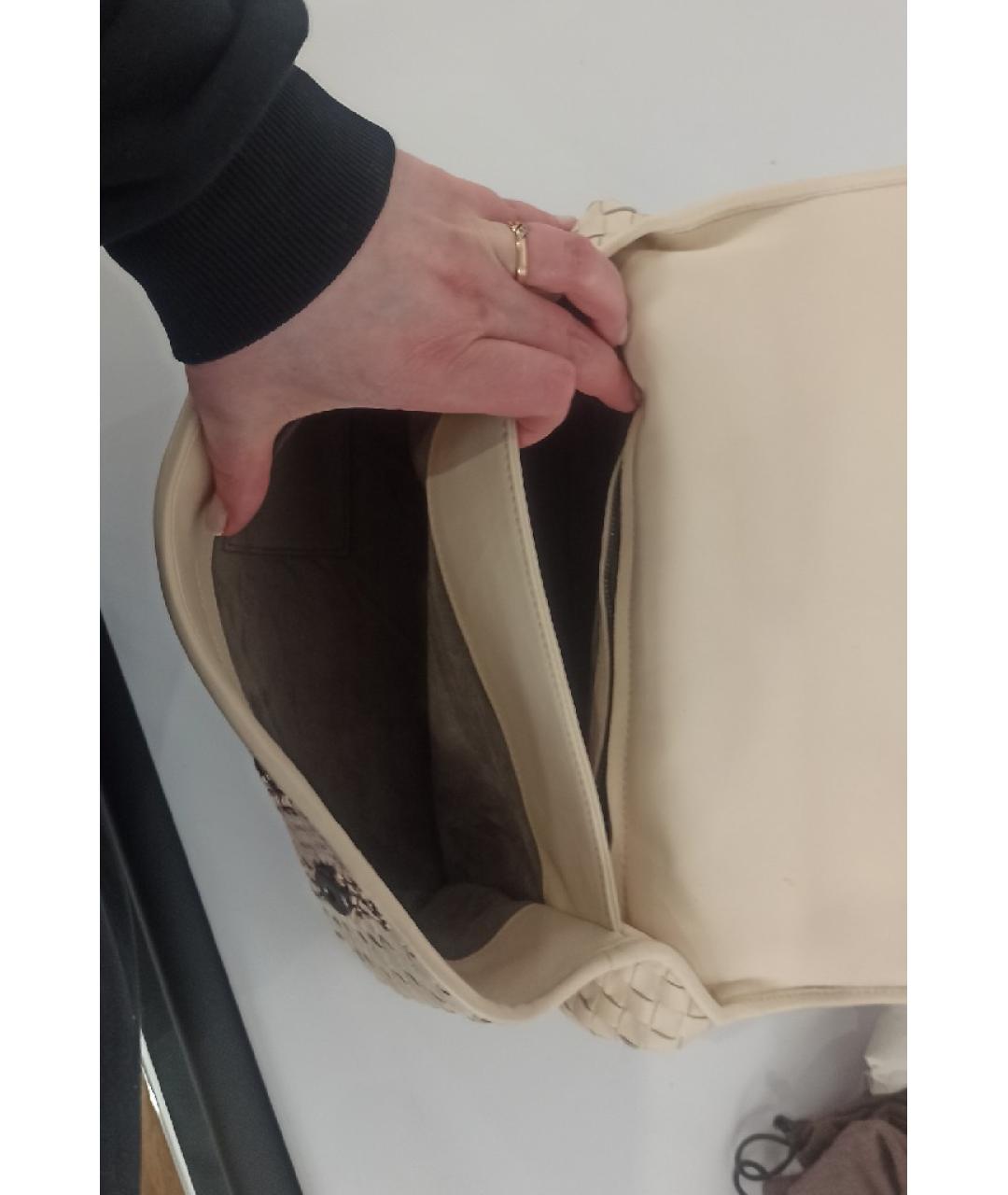 BOTTEGA VENETA Сумка с короткими ручками из экзотической кожи, фото 7