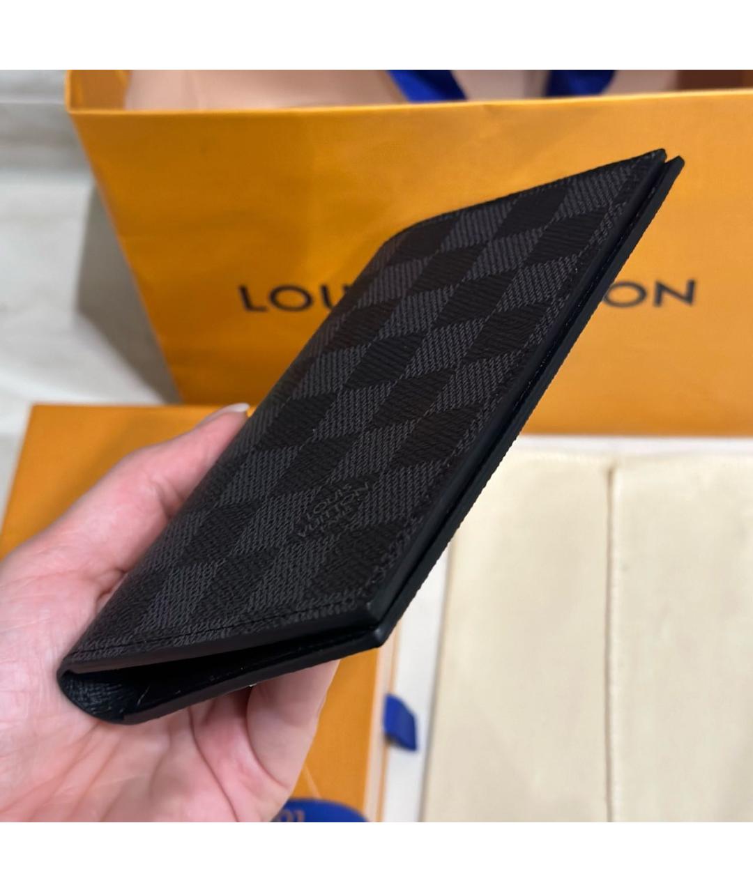 LOUIS VUITTON PRE-OWNED Черный кардхолдер для мужчин – купить в интернет  магазине с доставкой