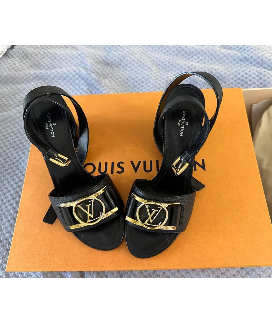 LOUIS VUITTON Черные кожаные босоножки, фото 2