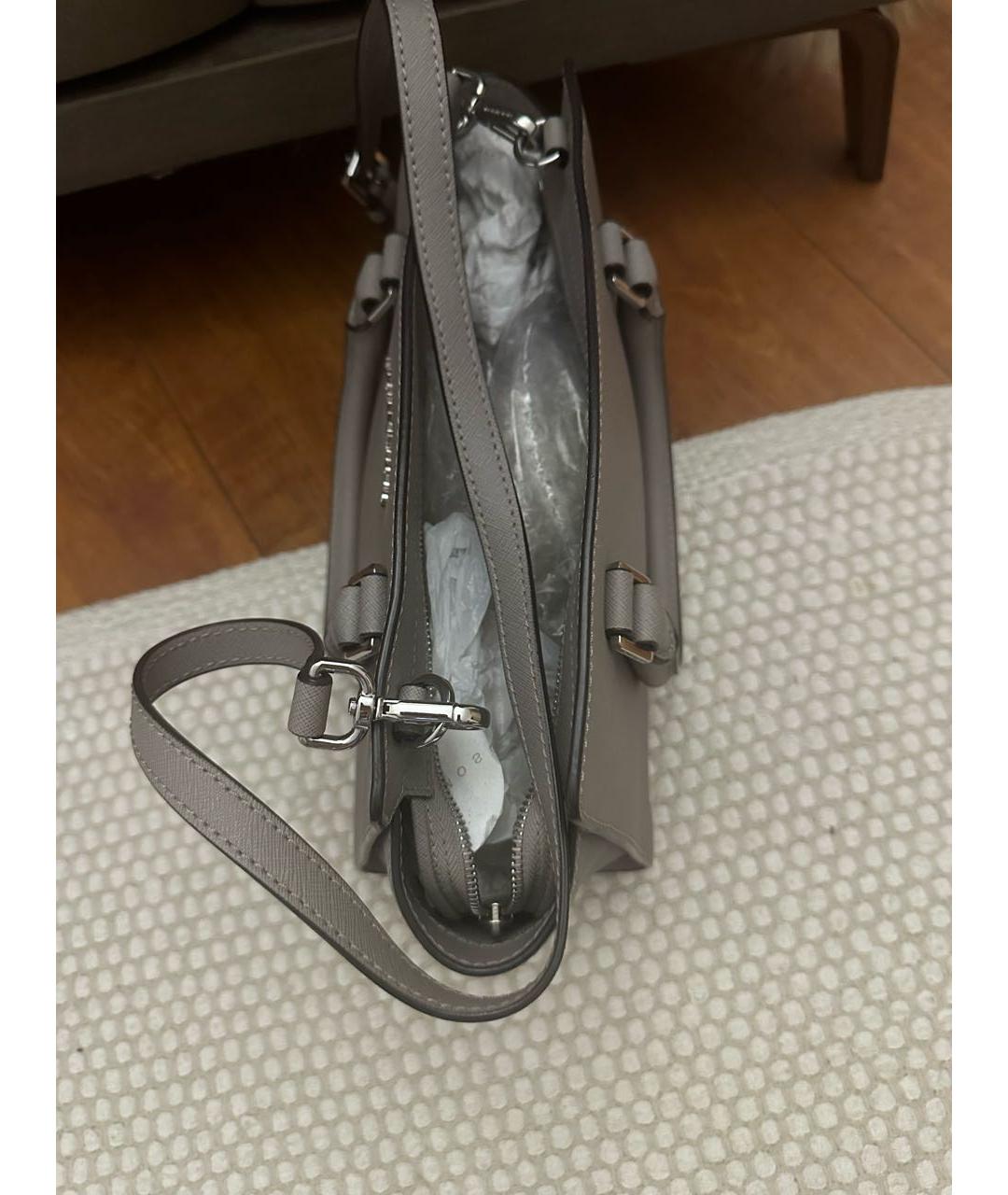 MICHAEL KORS Серая кожаная сумка с короткими ручками, фото 3