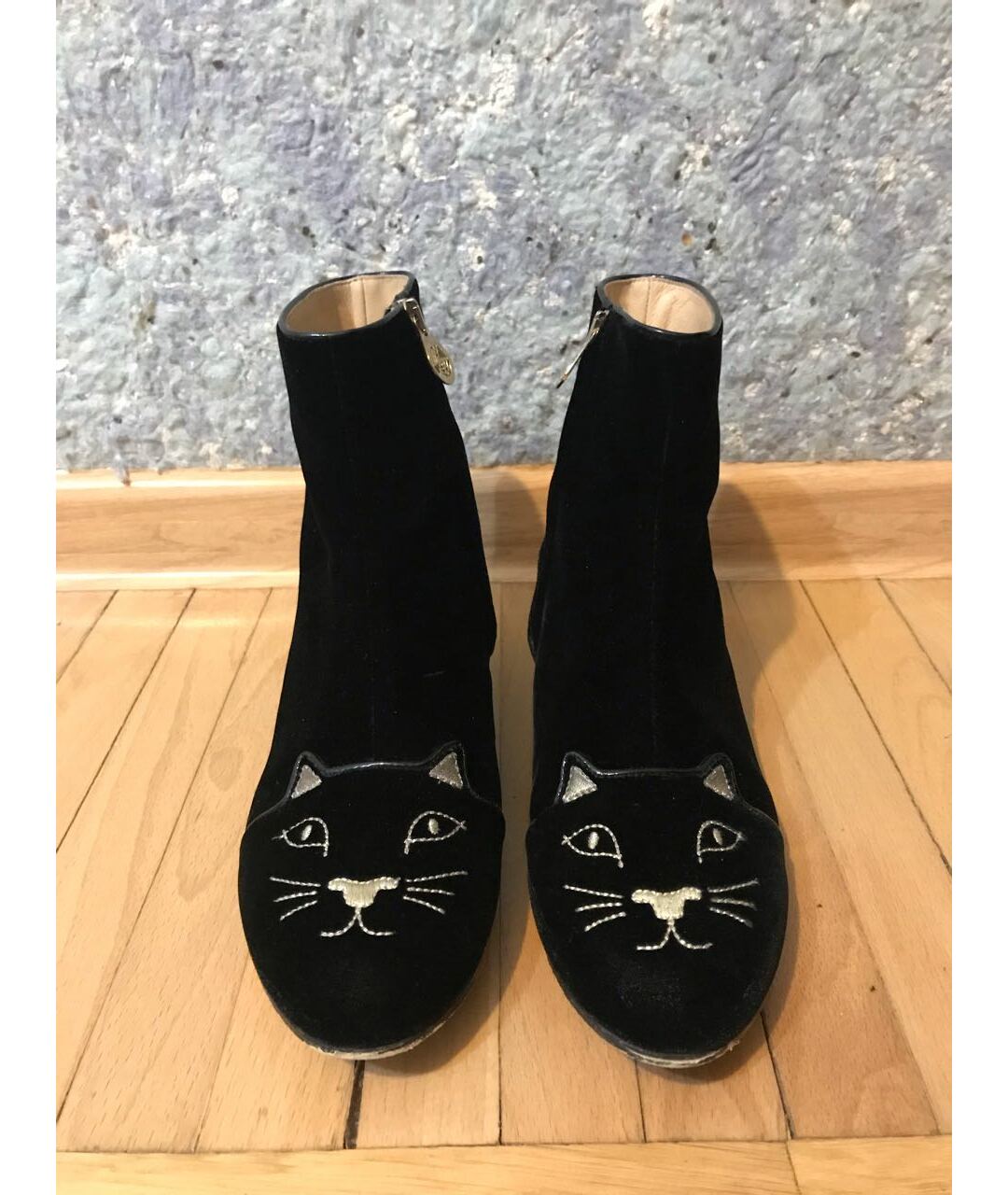CHARLOTTE OLYMPIA Черные бархатные ботинки, фото 2