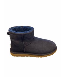 UGG AUSTRALIA Ботинки