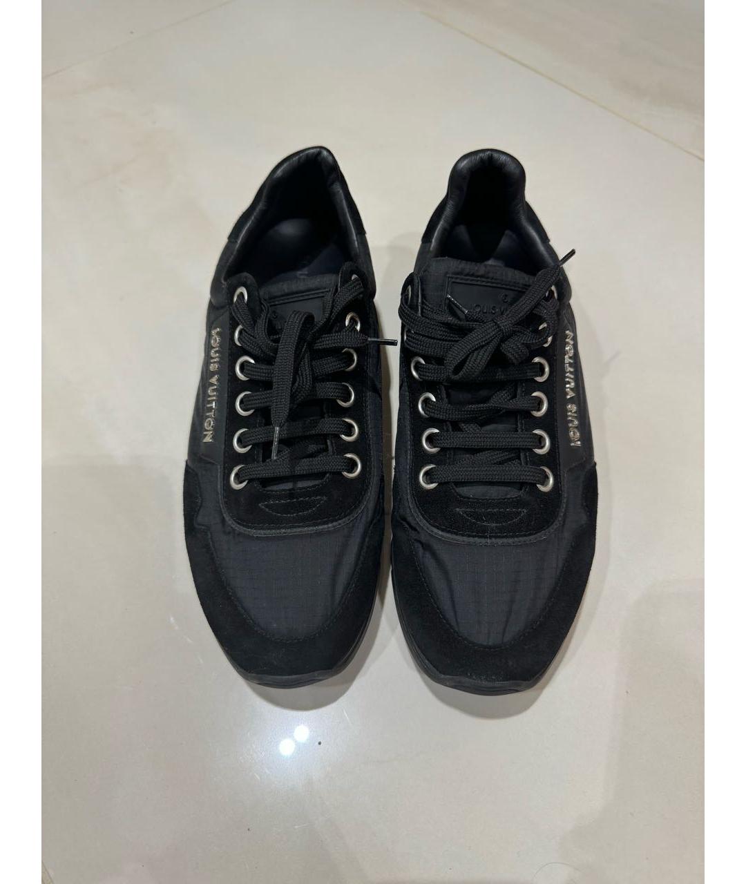 LOUIS VUITTON PRE-OWNED Черные замшевые низкие кроссовки / кеды, фото 2