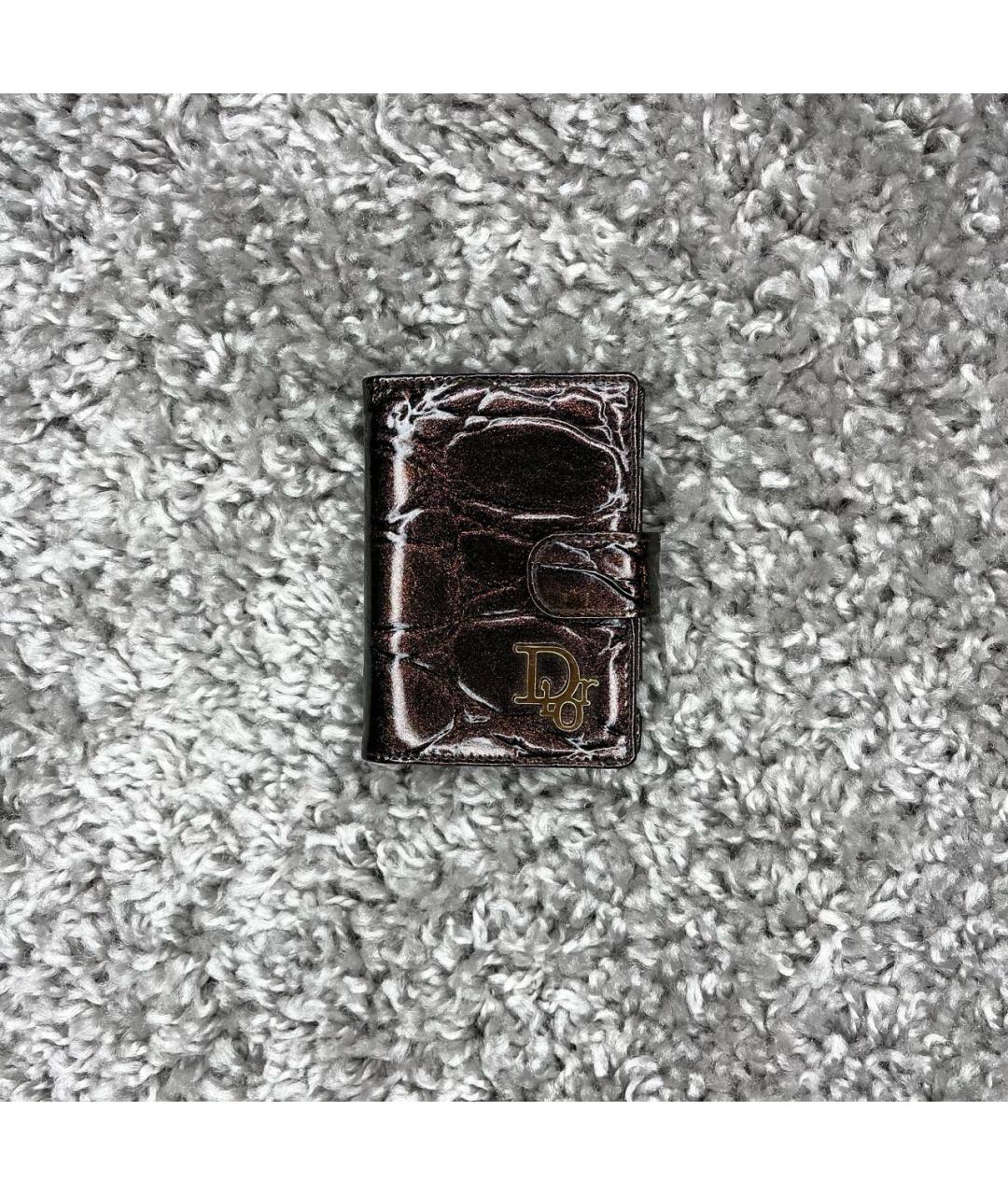 CHRISTIAN DIOR Коричневая визитница из лакированной кожи, фото 8