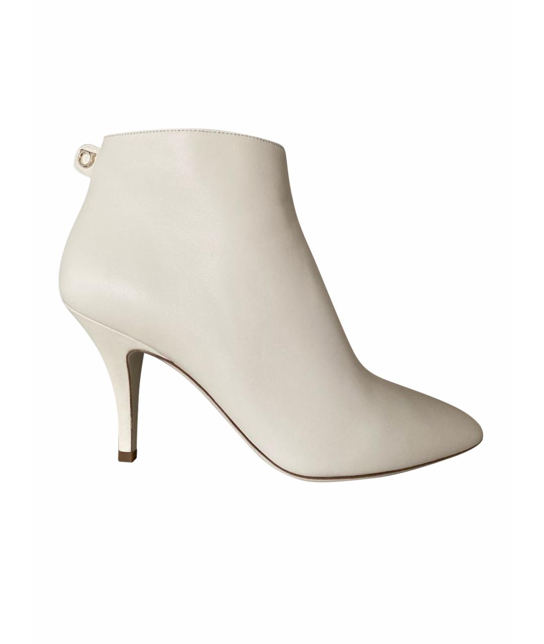 FERRAGAMO Бежевые кожаные ботильоны, фото 1