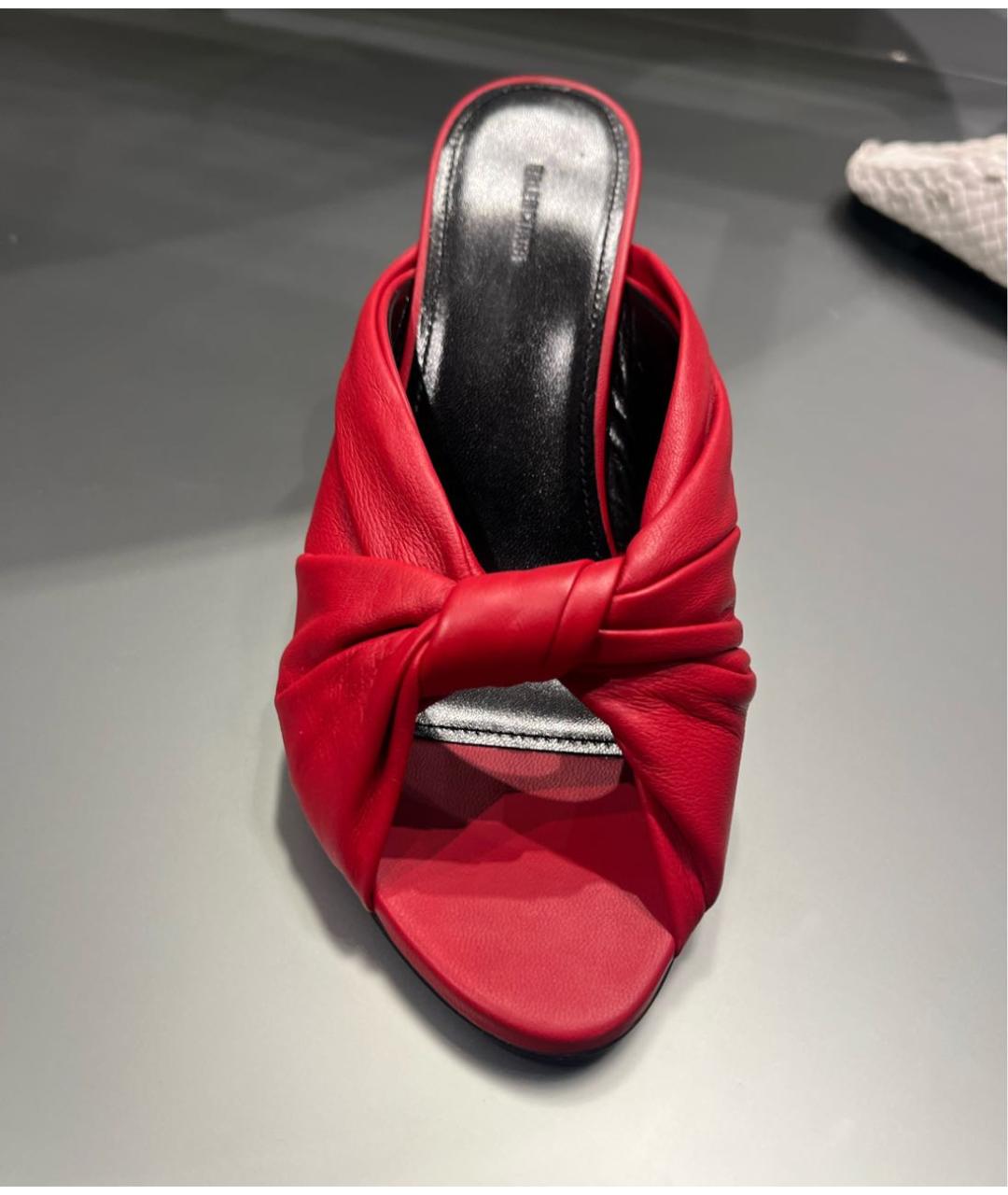 BALENCIAGA Красные кожаные сабо, фото 2