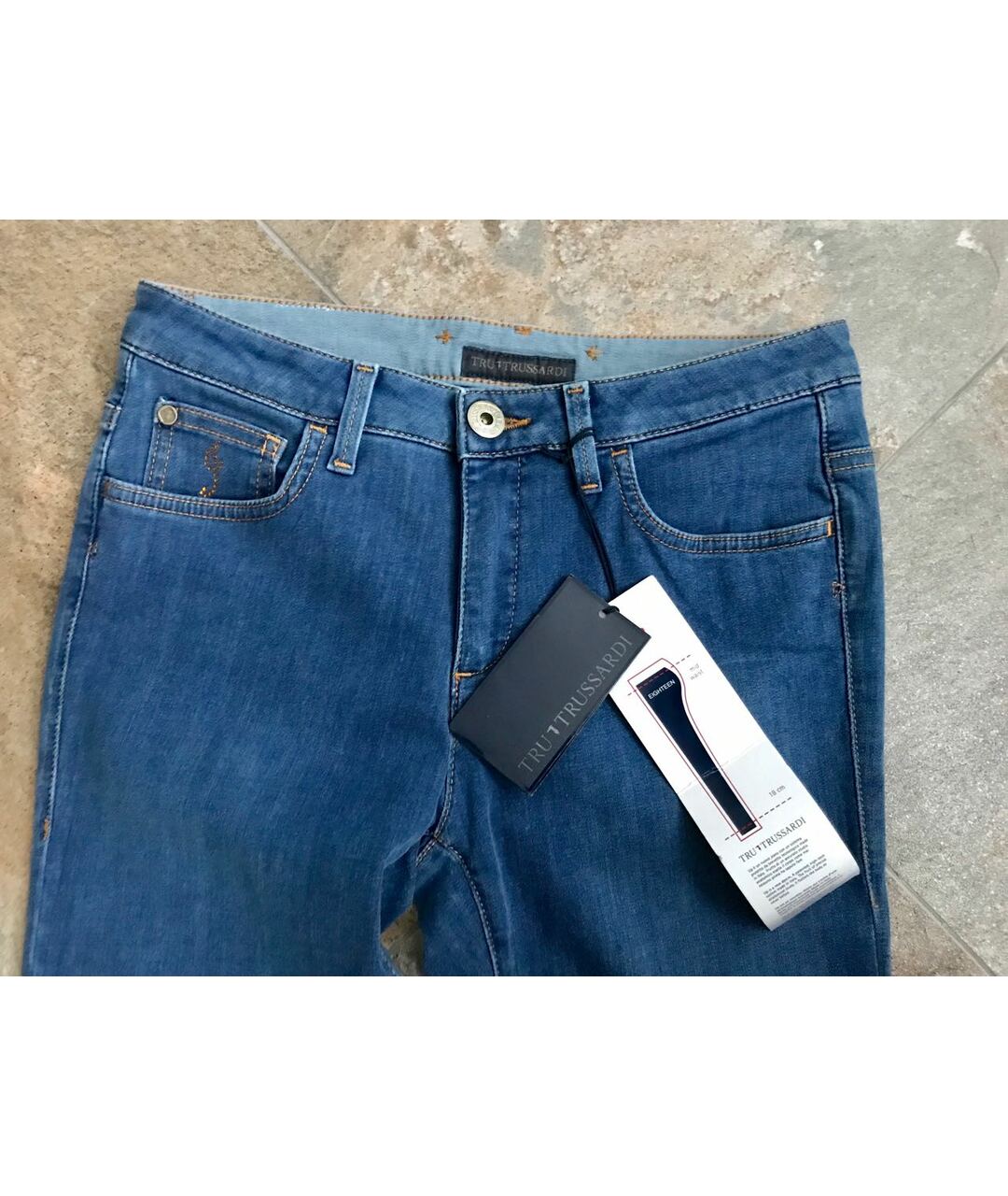 TRUSSARDI Голубые хлопко-эластановые прямые джинсы, фото 4
