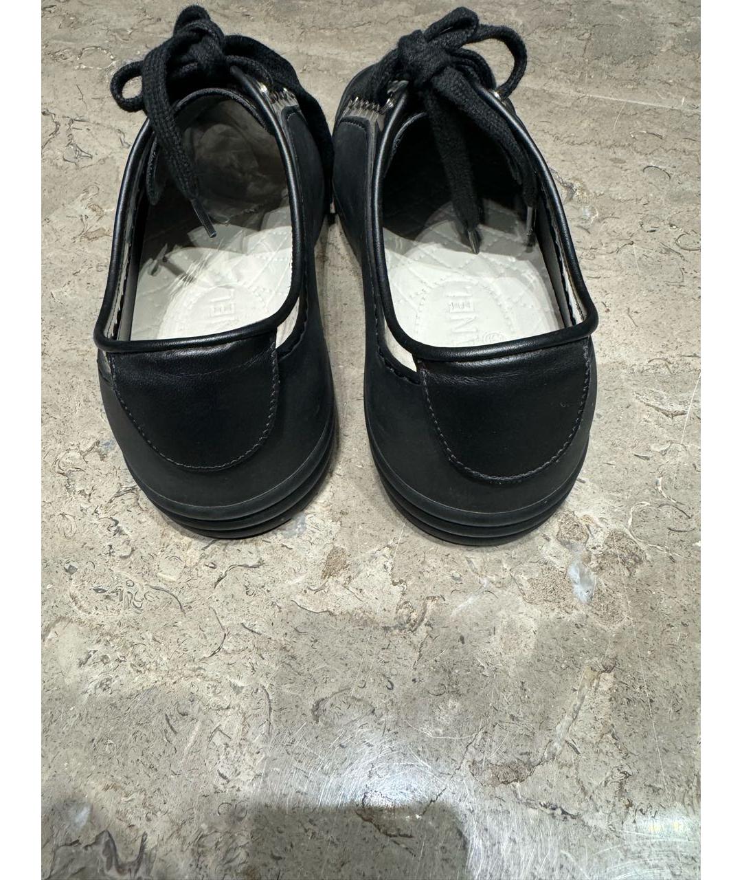 CHANEL PRE-OWNED Черные кожаные кеды, фото 3