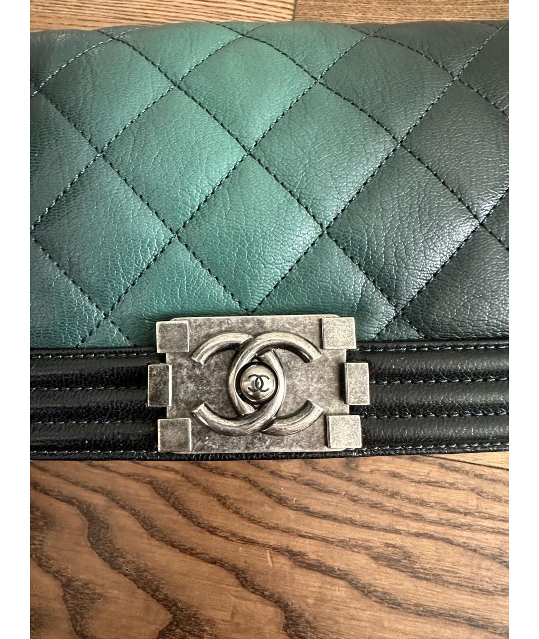 CHANEL PRE-OWNED Зеленая кожаная сумка через плечо, фото 5