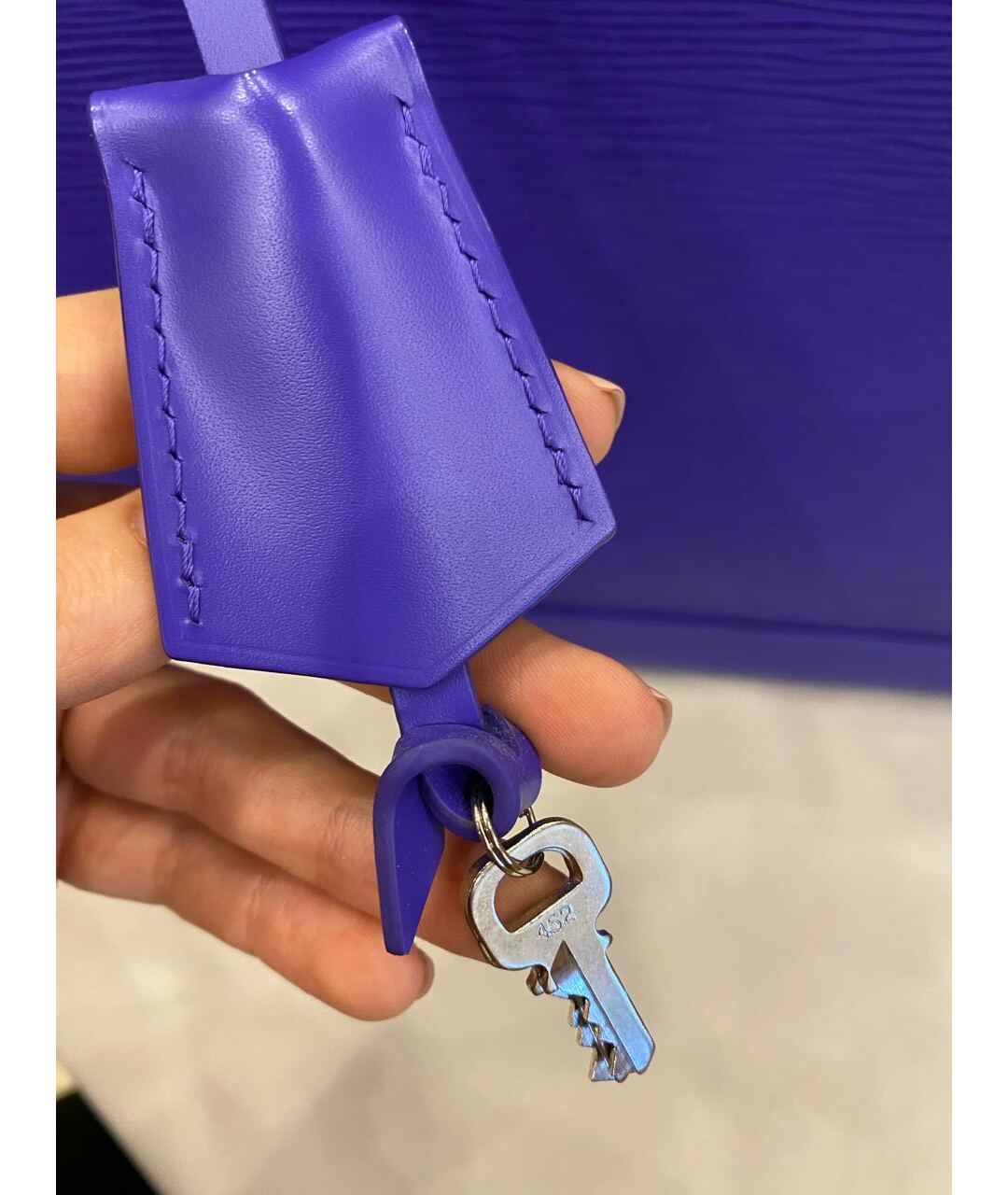 LOUIS VUITTON PRE-OWNED Фиолетовая кожаная дорожная/спортивная сумка, фото 5