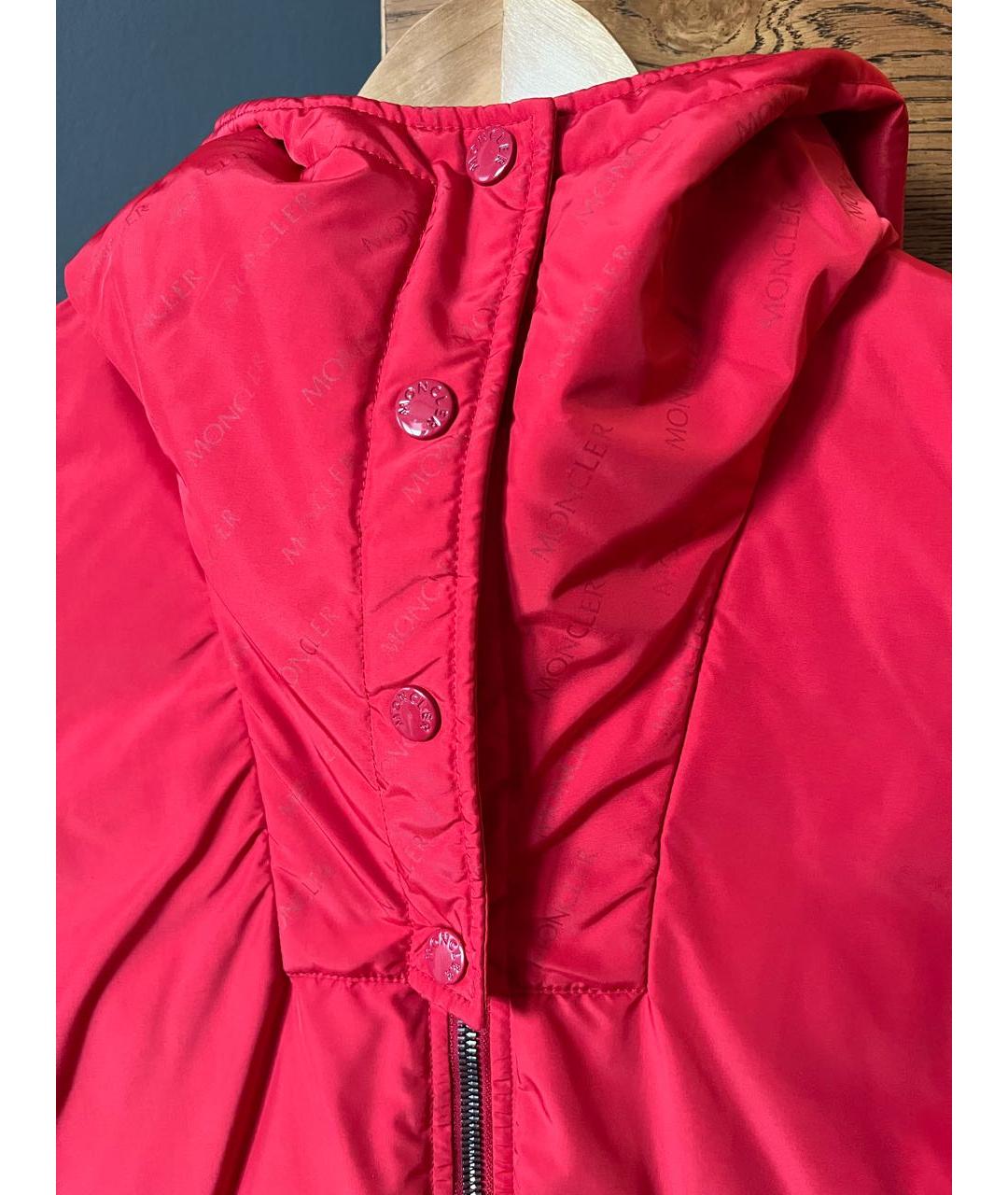 MONCLER Красная полиэстеровая куртка, фото 4