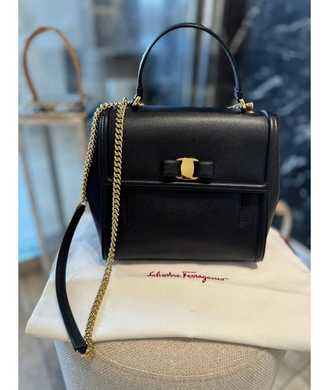 FERRAGAMO Черная кожаная сумка тоут, фото 8