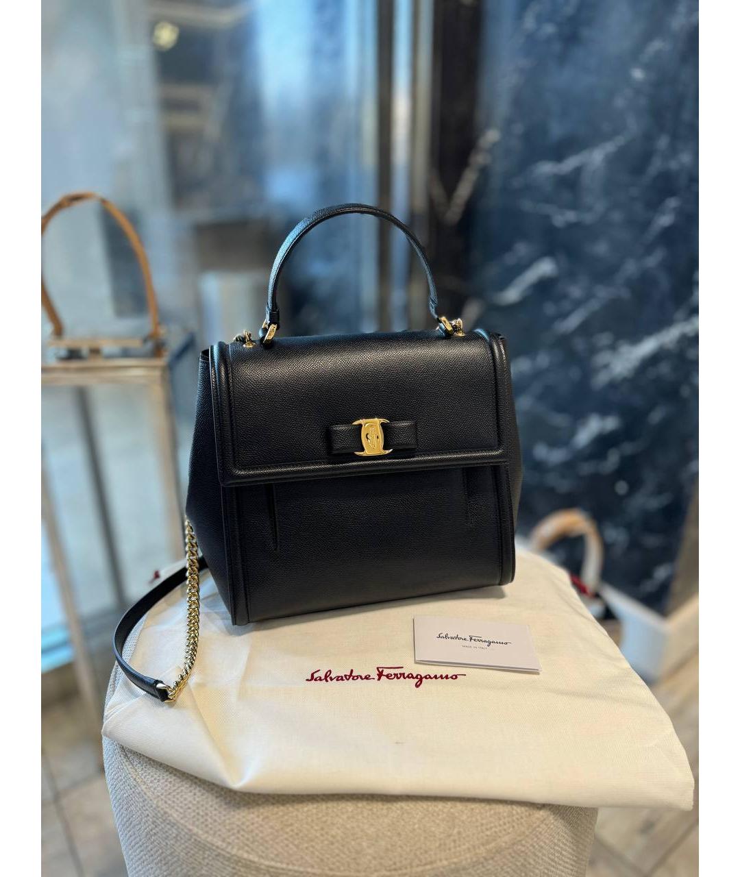 FERRAGAMO Черная кожаная сумка тоут, фото 2