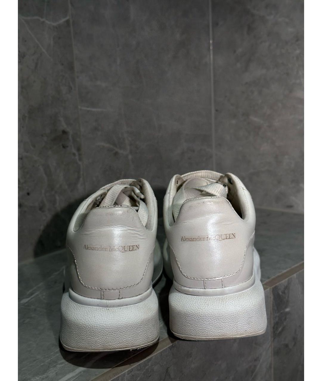 ALEXANDER MCQUEEN Белые кожаные кроссовки, фото 4