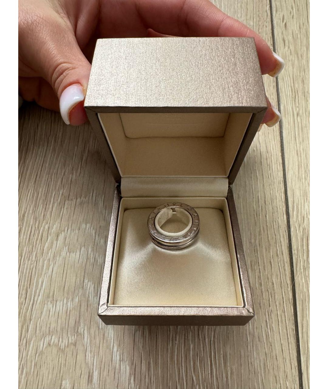 BVLGARI Белое кольцо из белого золота, фото 2