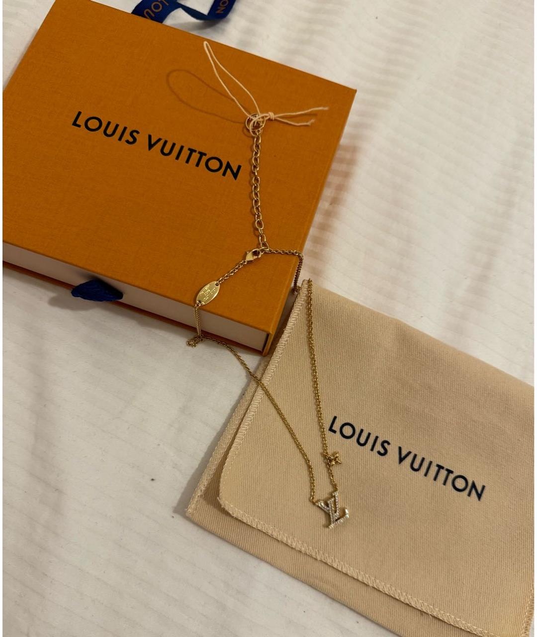 LOUIS VUITTON Золотая металлическая подвеска, фото 4