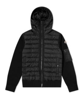 MONCLER Пуховик