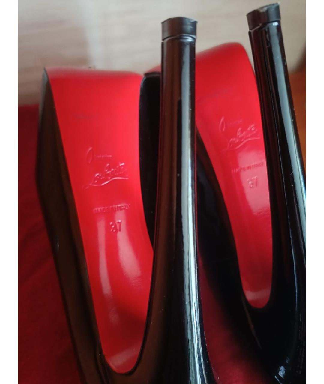 CHRISTIAN LOUBOUTIN Черные туфли из лакированной кожи, фото 6