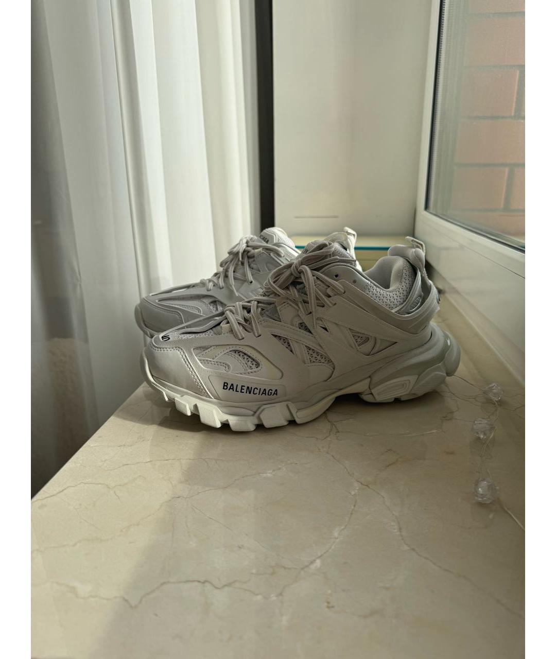 BALENCIAGA Track