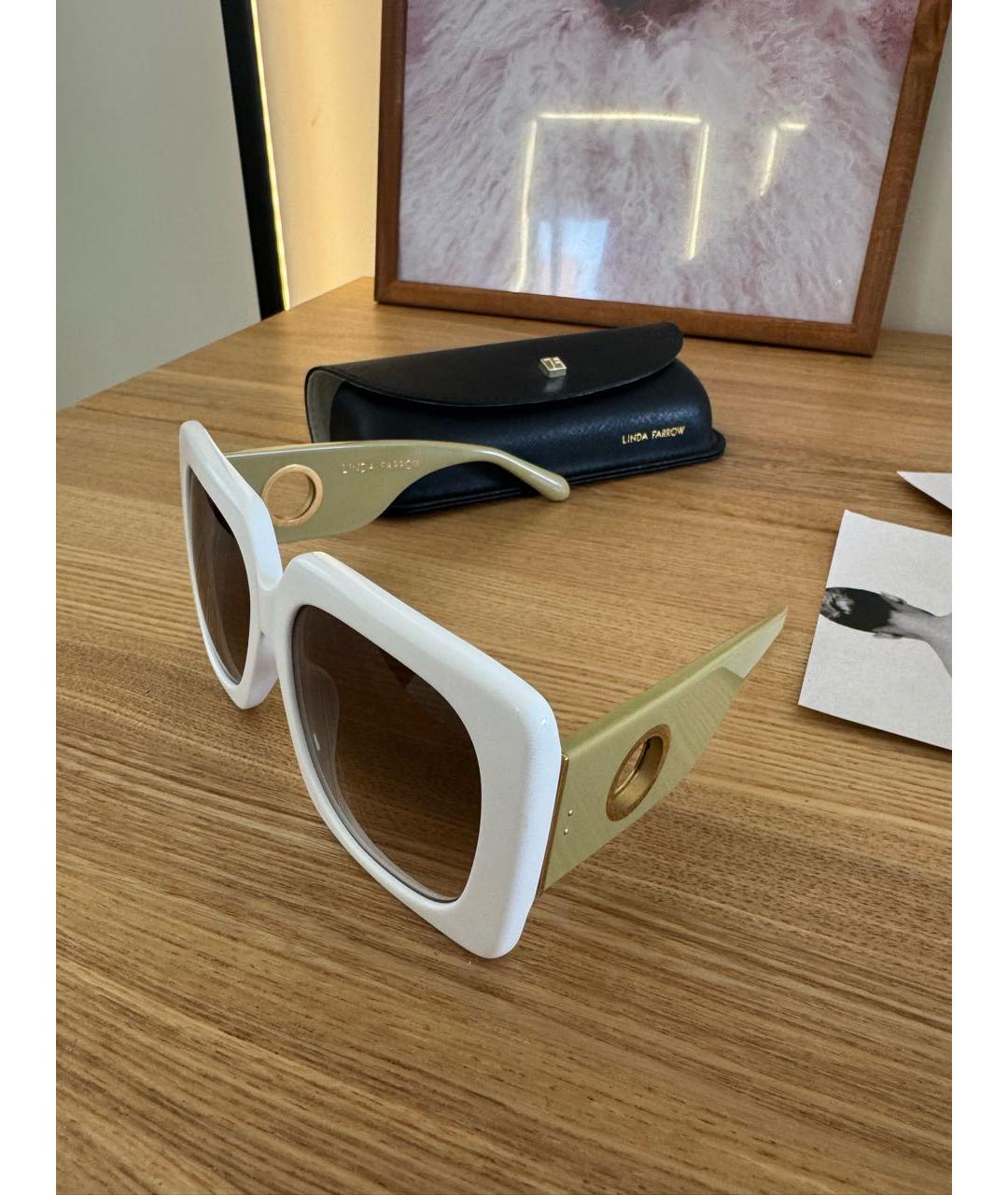 LINDA FARROW Белые пластиковые солнцезащитные очки, фото 7