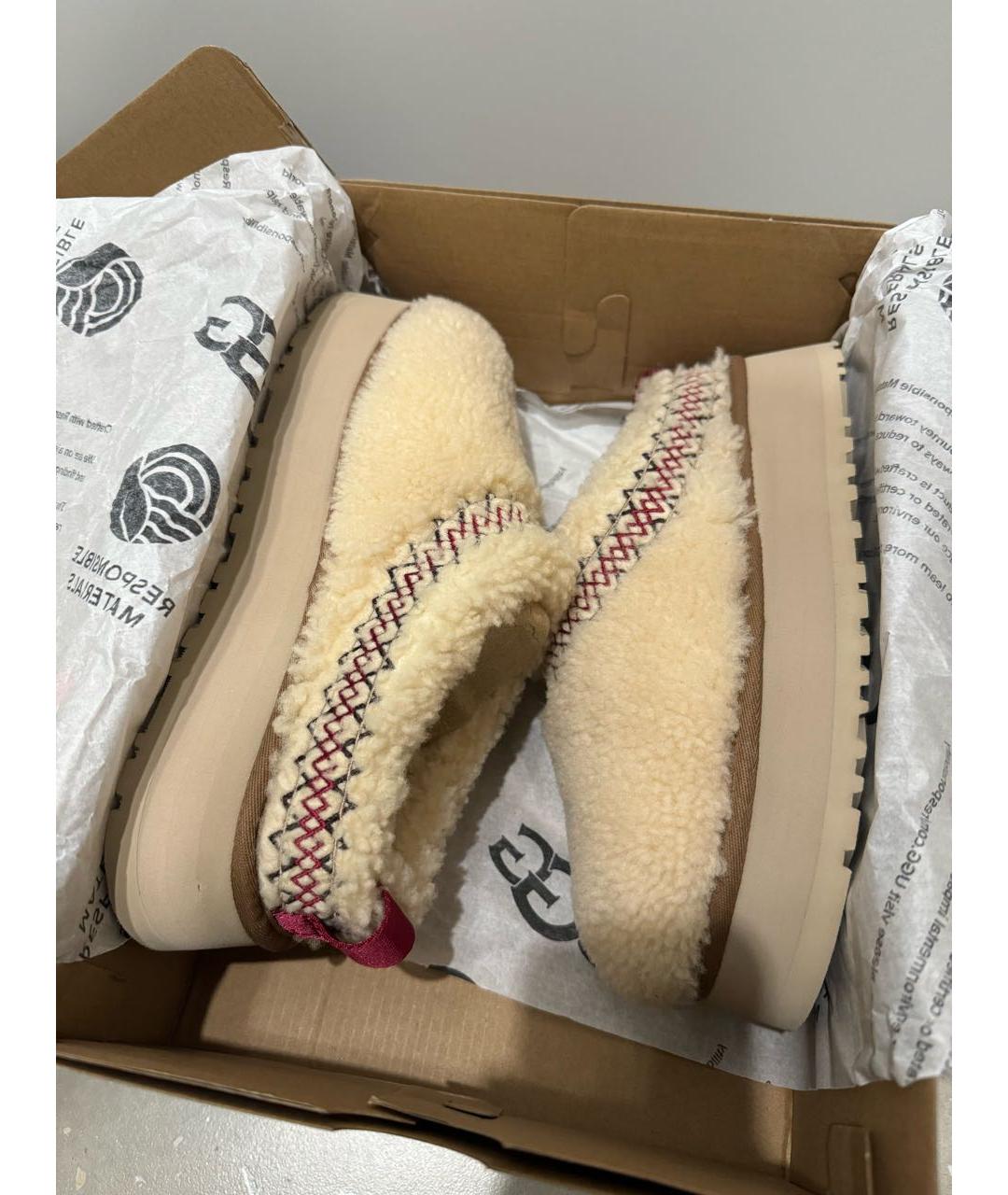 UGG AUSTRALIA Белые мюли, фото 2