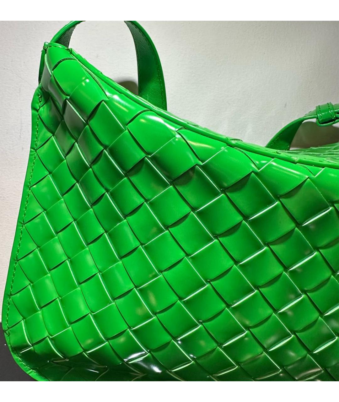 BOTTEGA VENETA Зеленая сумка через плечо из лакированной кожи, фото 5