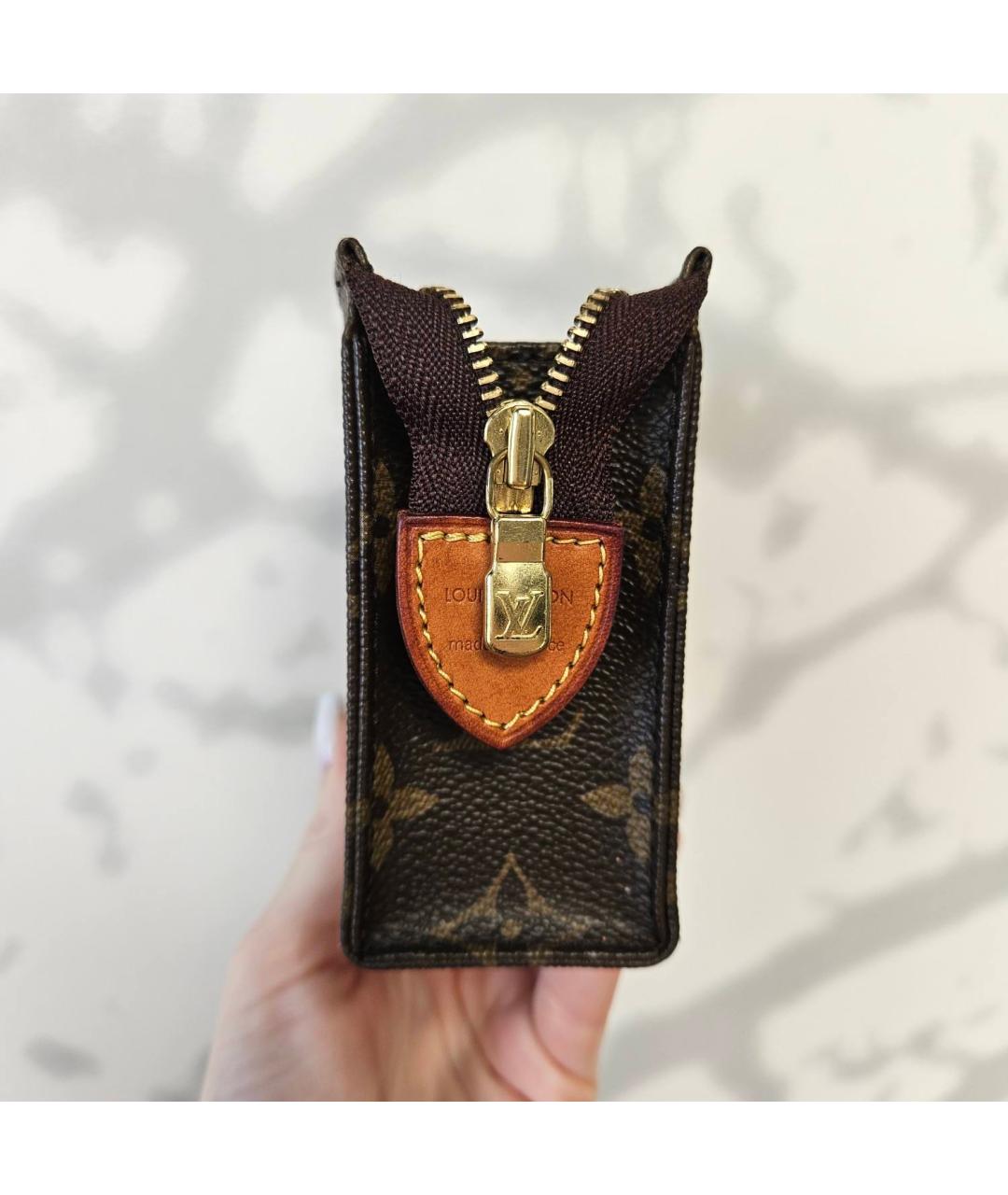 LOUIS VUITTON PRE-OWNED Коричневая косметичка, фото 6