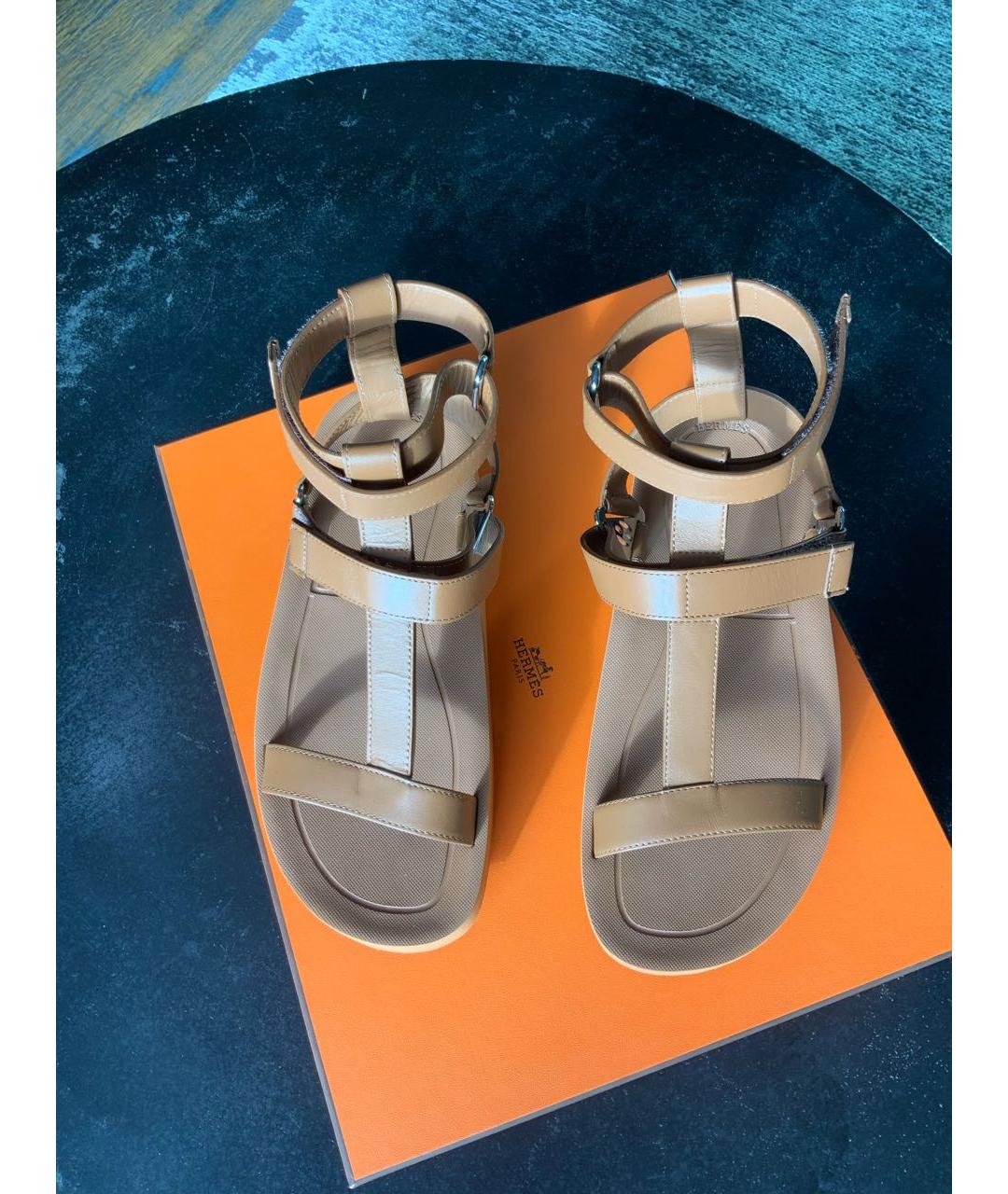 HERMES PRE-OWNED Оранжевое кожаные сандалии, фото 2