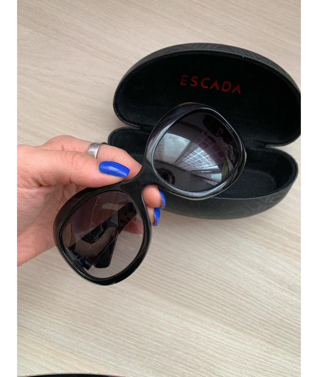 ESCADA VINTAGE Черные пластиковые солнцезащитные очки, фото 6